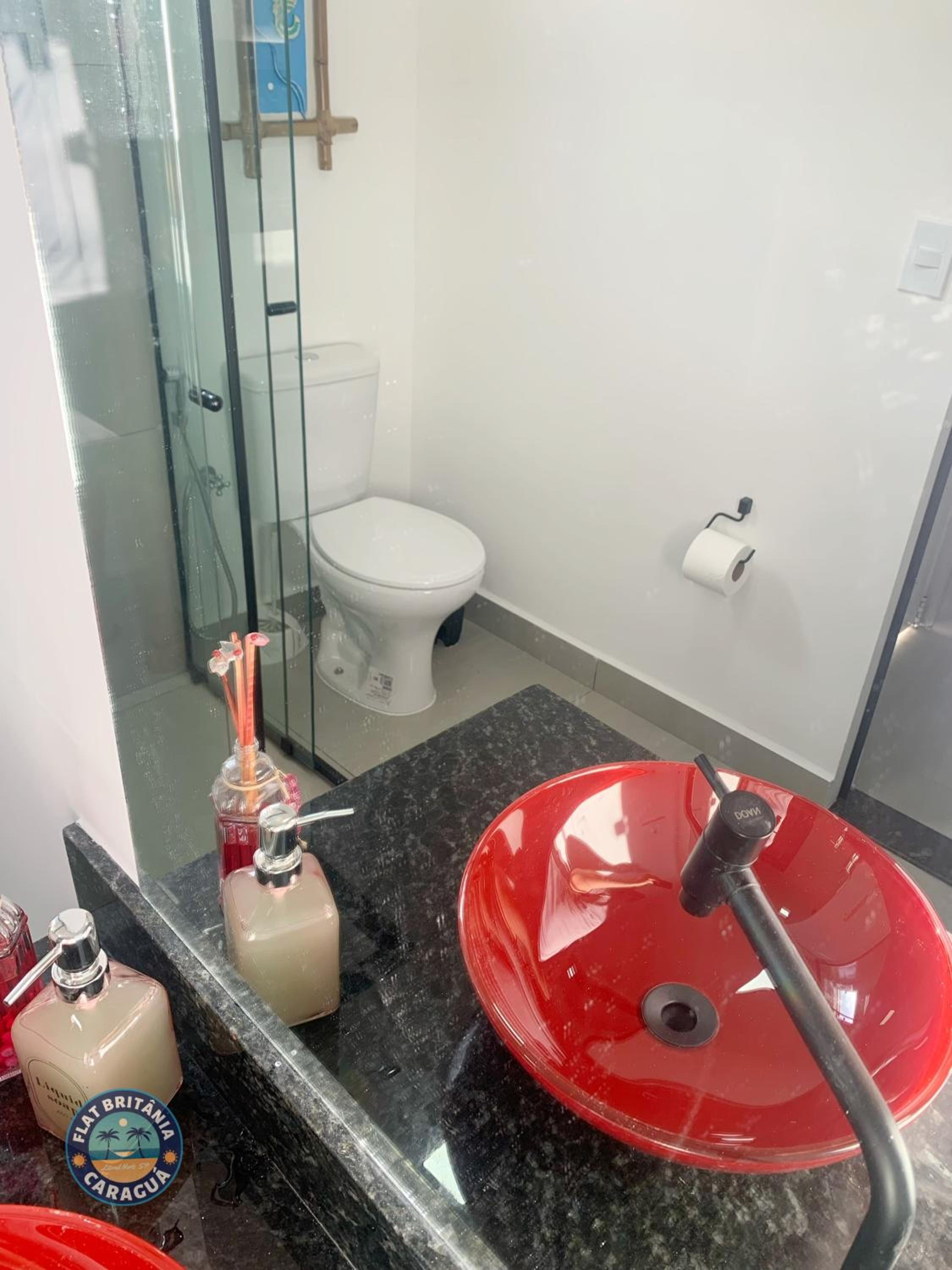 Charmoso Flat Novo com Ar Perto do Mar