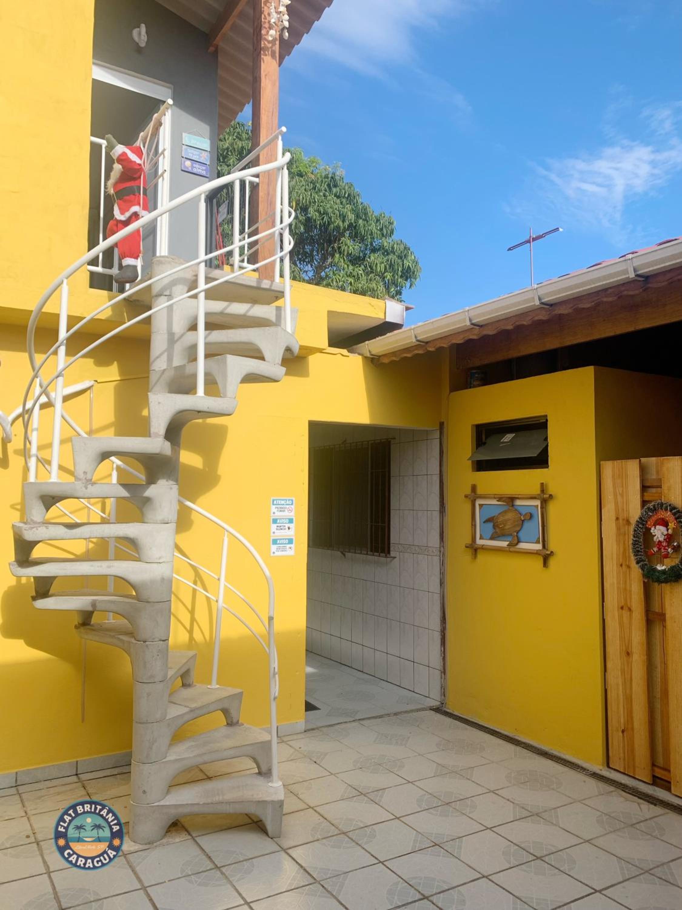 Charmoso Flat Novo com Ar Perto do Mar