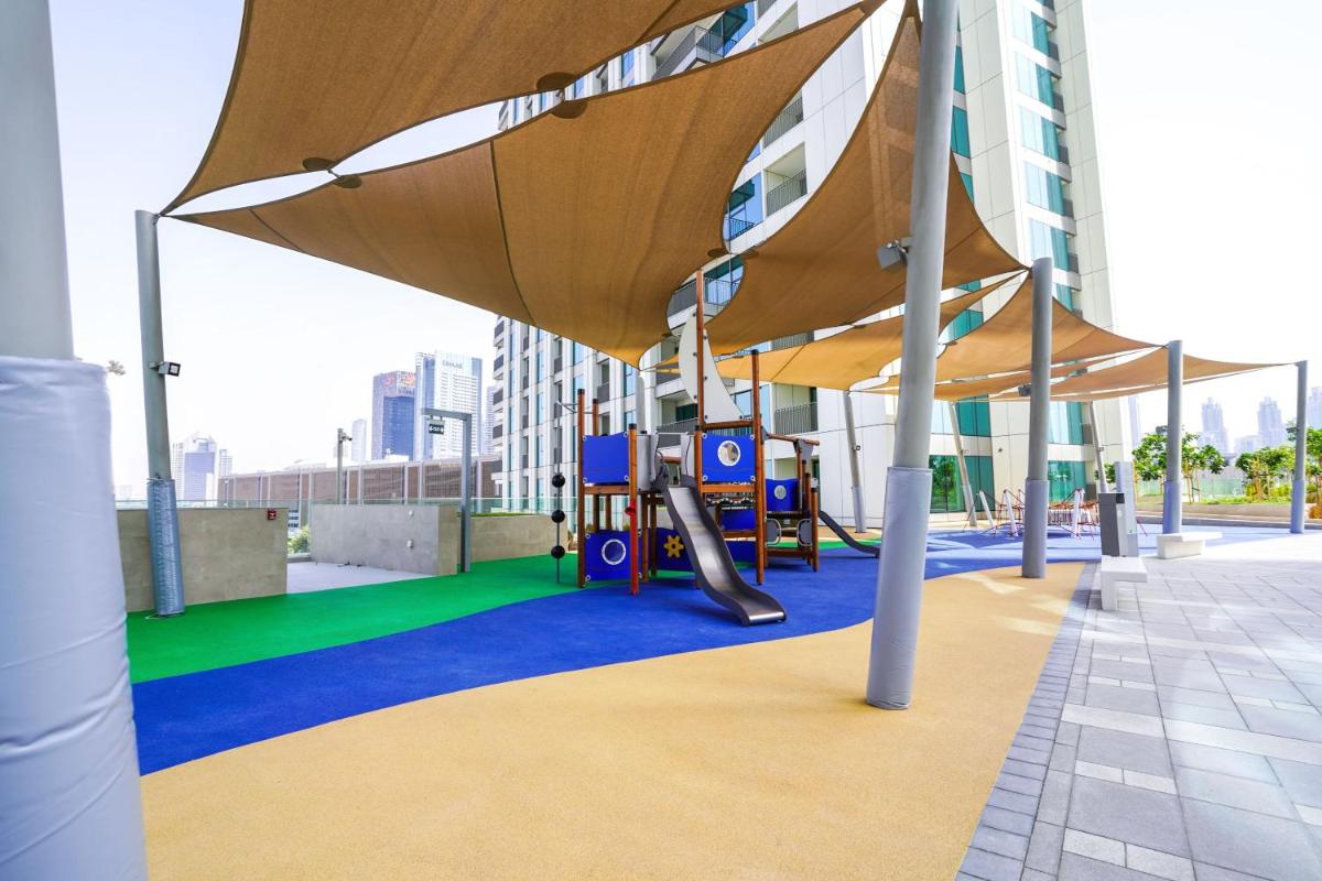 HomesGetaway - Lovely 2BR in Downtown Views II