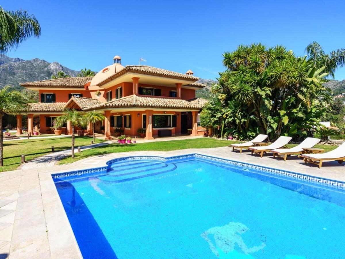 Marbella Villa Premium by Homing