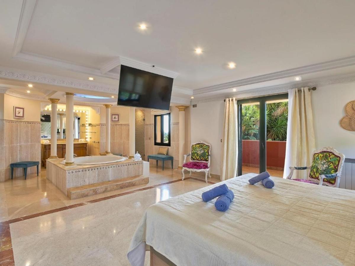 Marbella Villa Premium by Homing