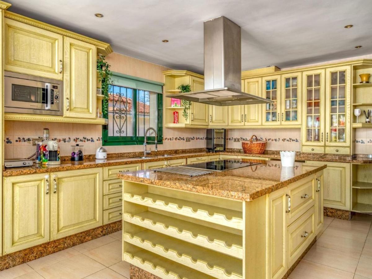 Marbella Villa Premium by Homing