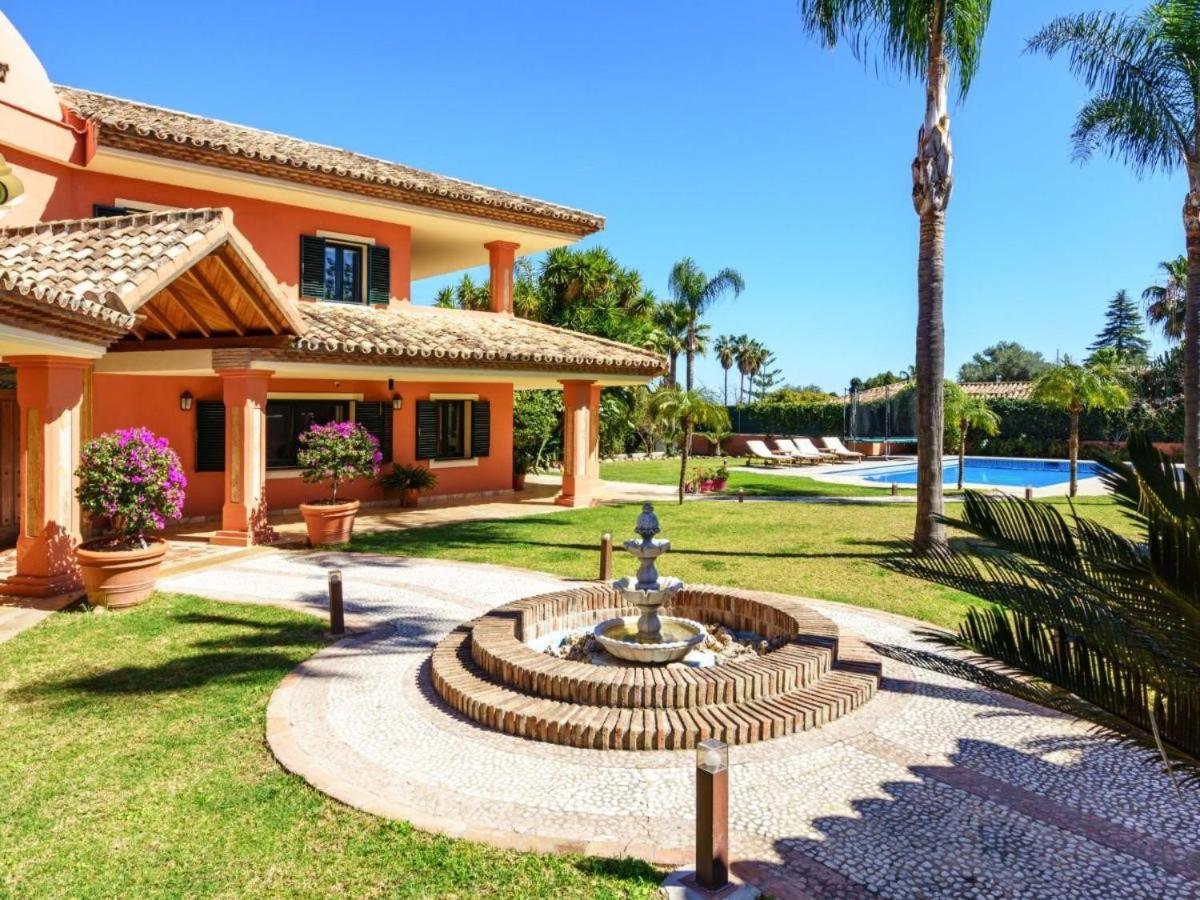 Marbella Villa Premium by Homing