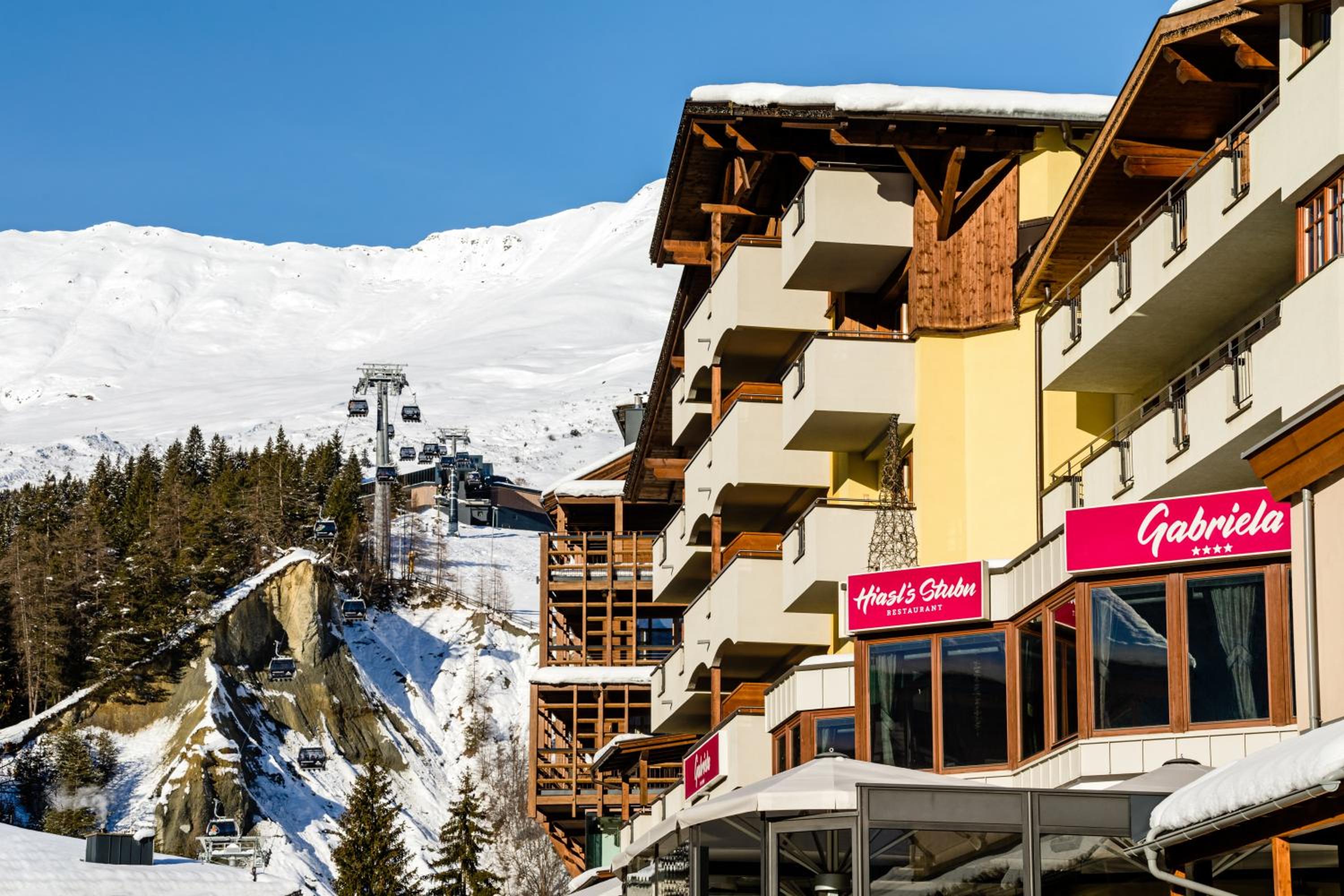 Hotel Gabriela - Image 1