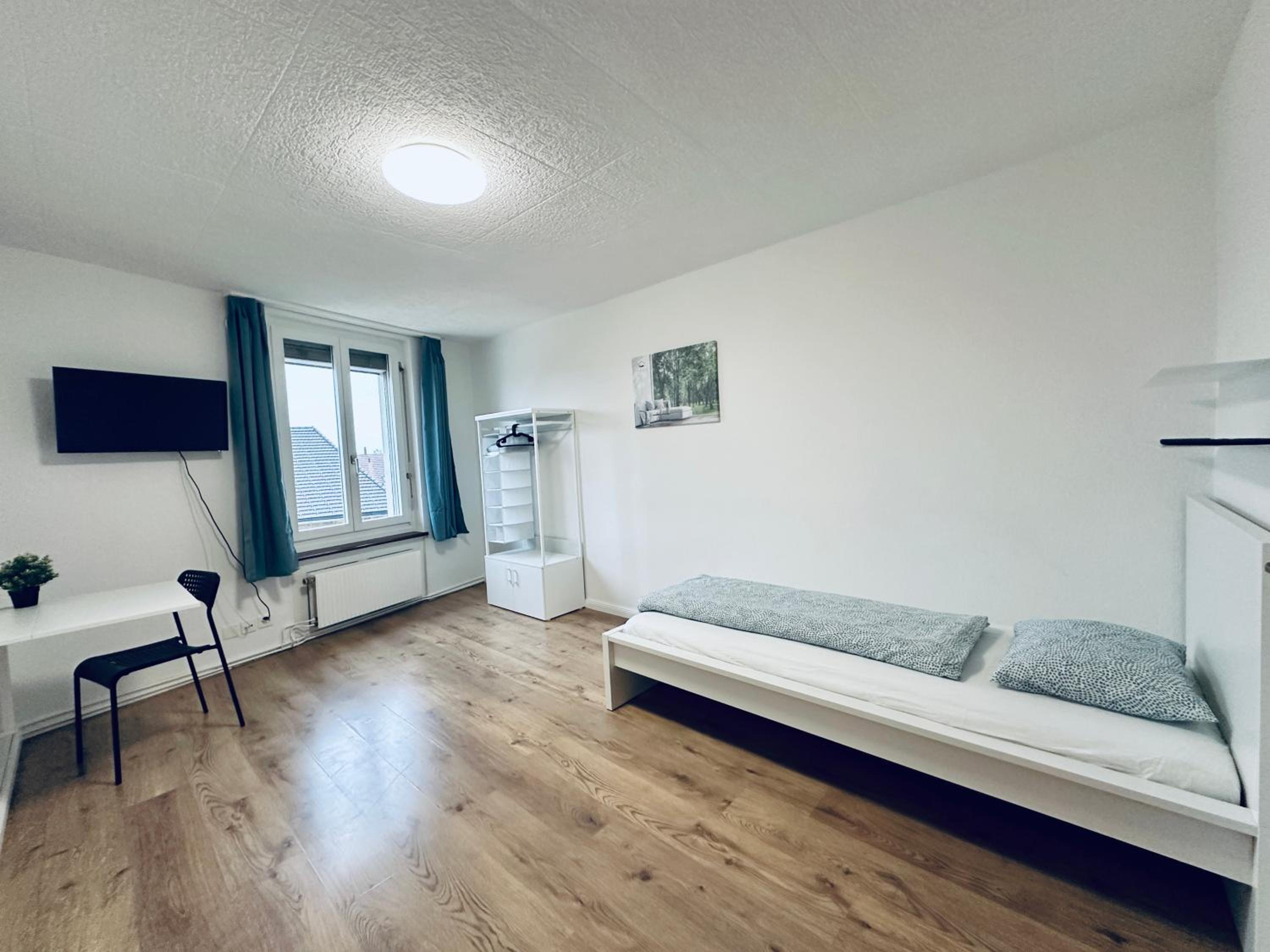 Monteurzimmer - Worker's accommodation - ZIMMERzuVERMIETEN in Lengnau BE view 2