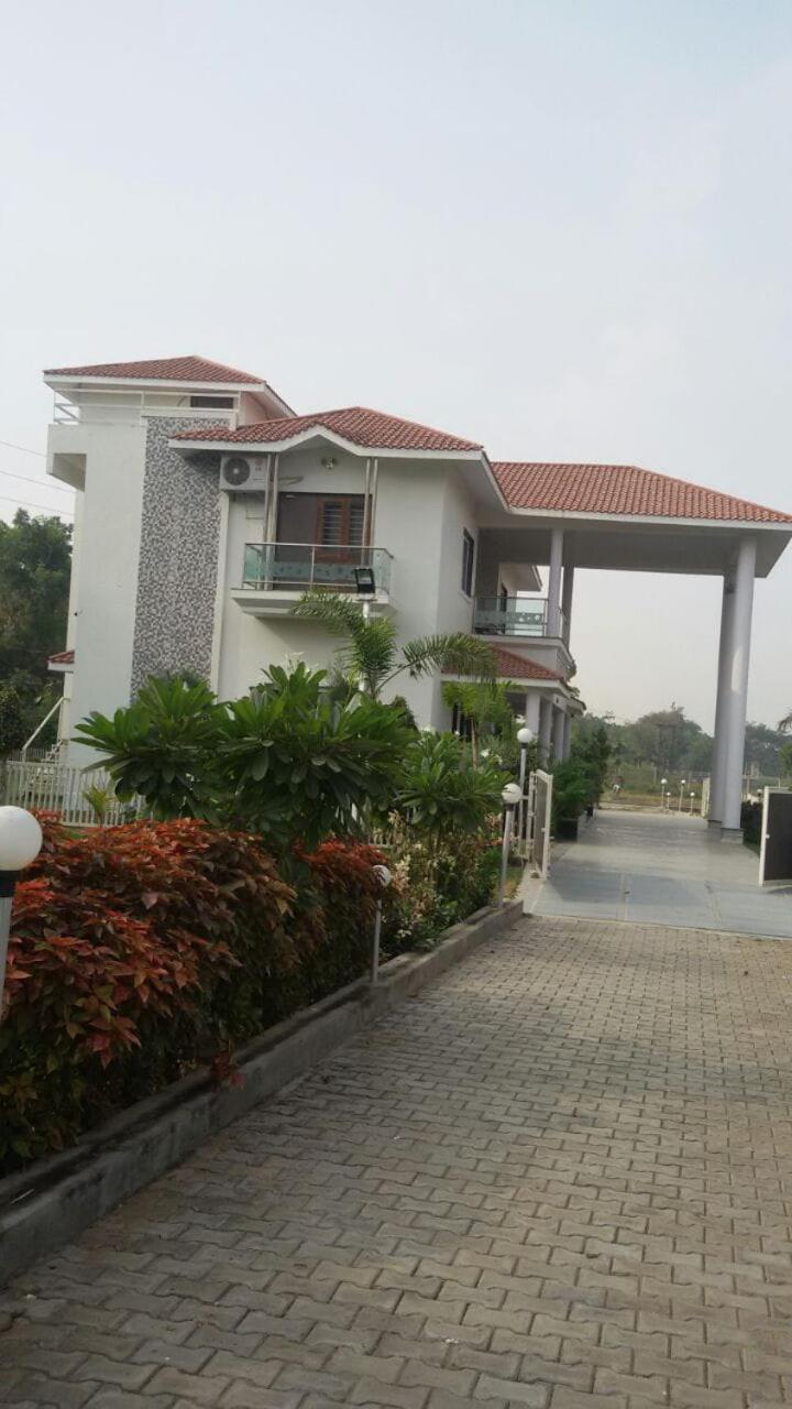 Bhagrecha Farms - A memorable Farm Stay view 5