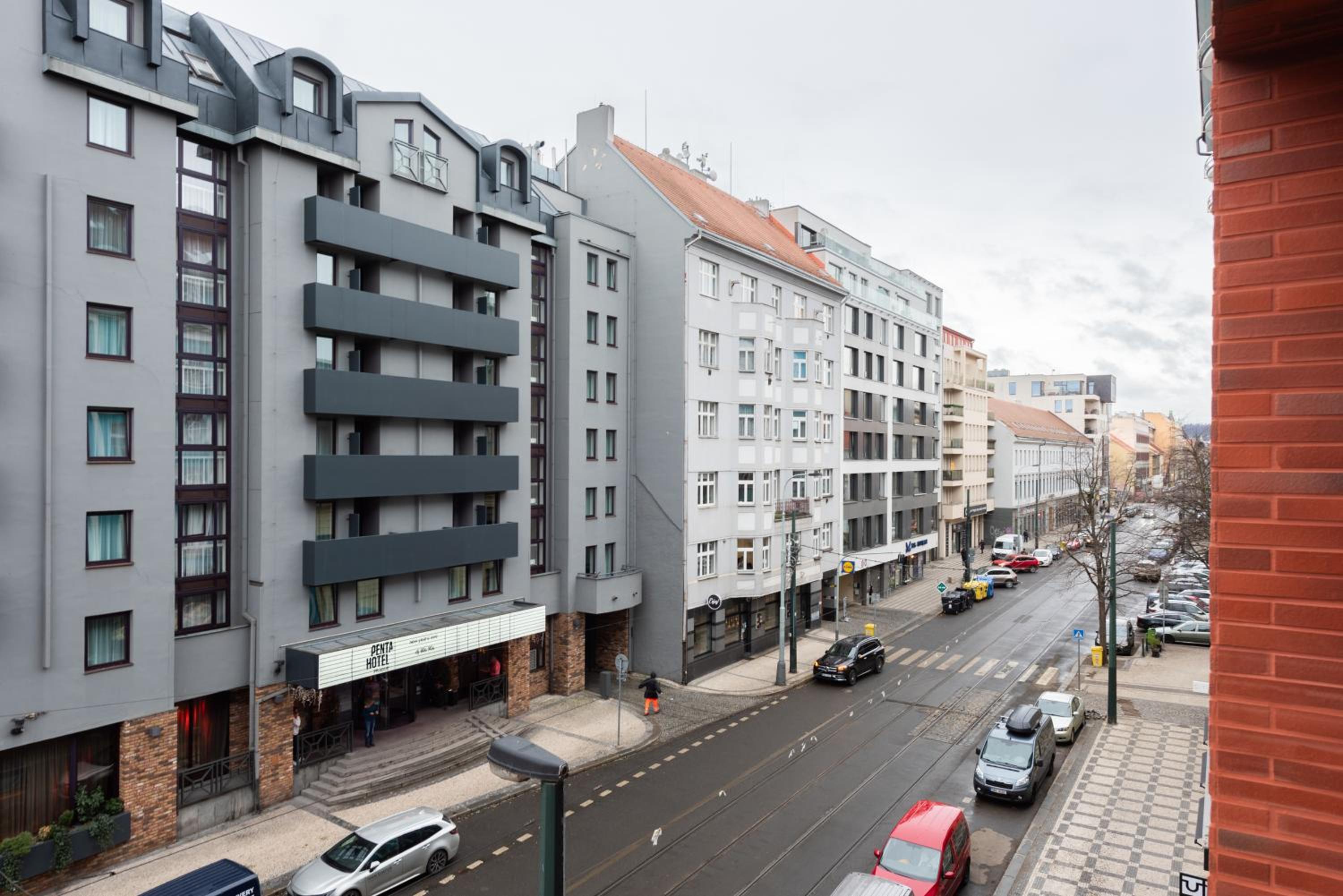 Jay Apartments