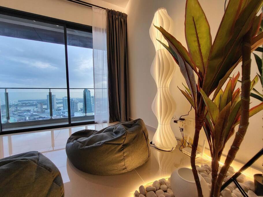 SKS Pavilion Ultimate Skyline w Bathtub 3 BR, 6 Pax