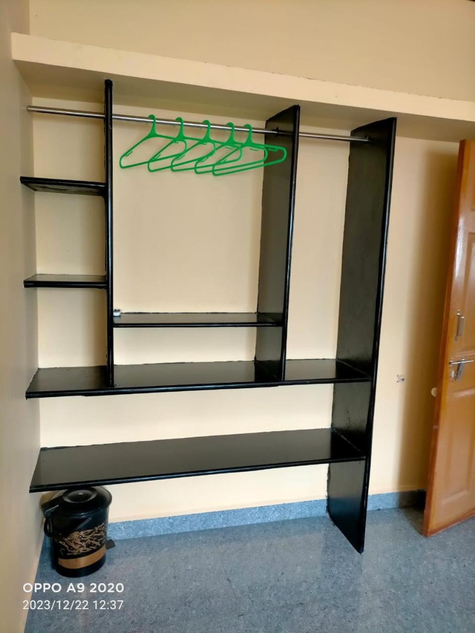Photo 12