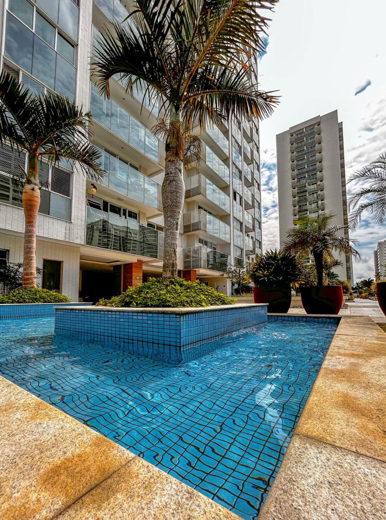 Apto com vista para a Lagoa na Barra da Tijuca RJ