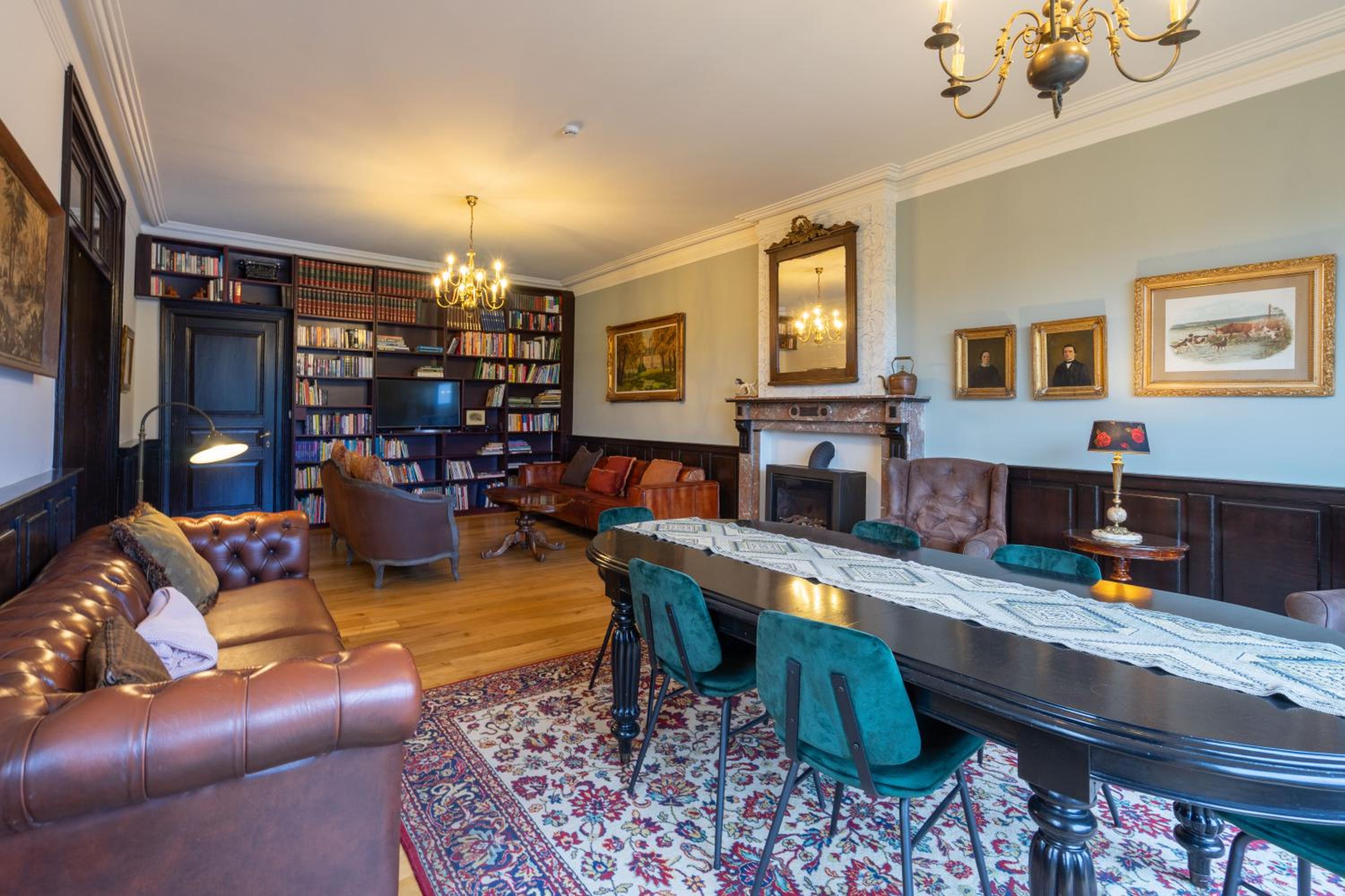 Château Constance, 19 personnes