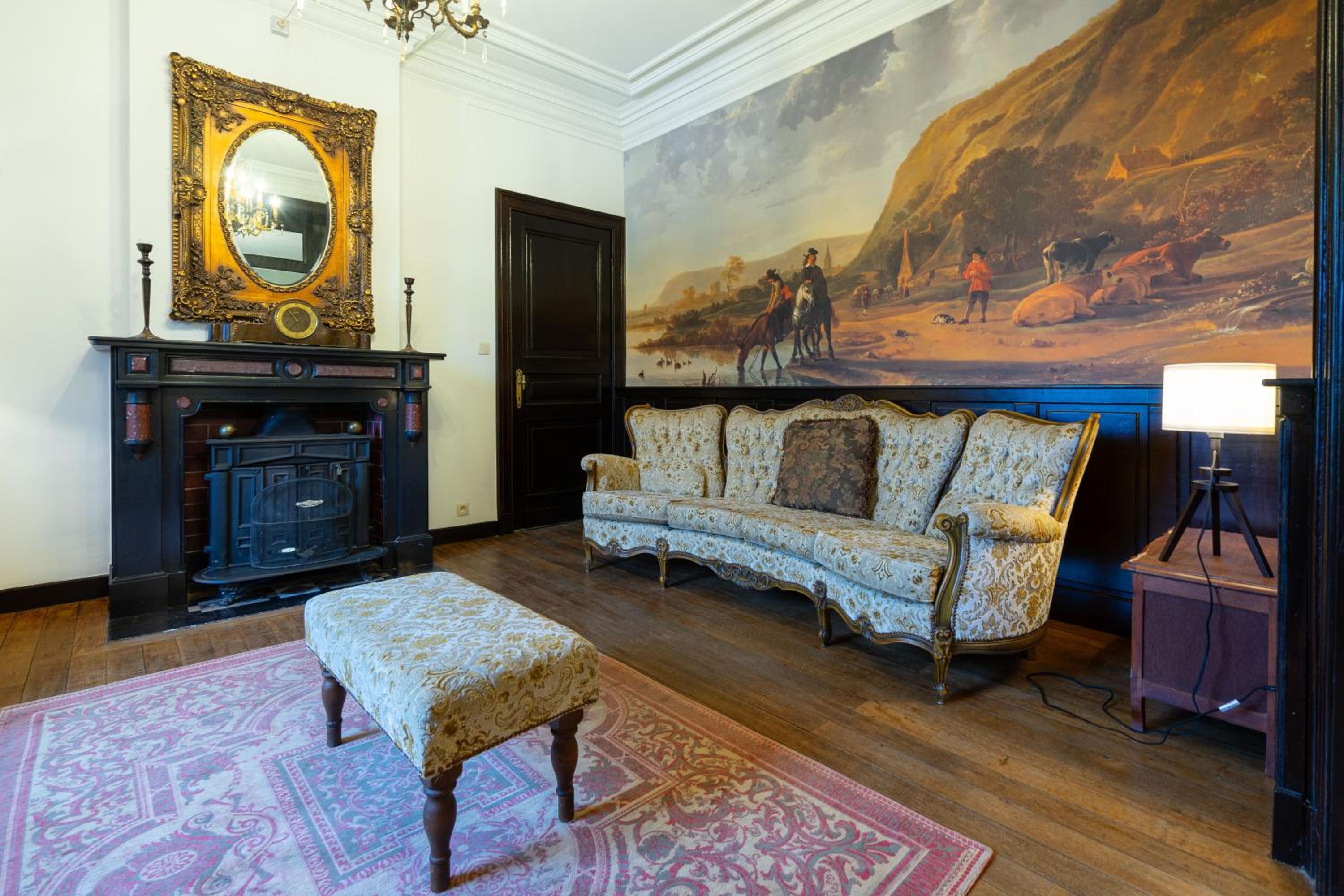 Château Constance, 19 personnes