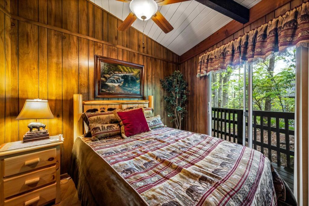 Unique Cabin Near Gatlinburg