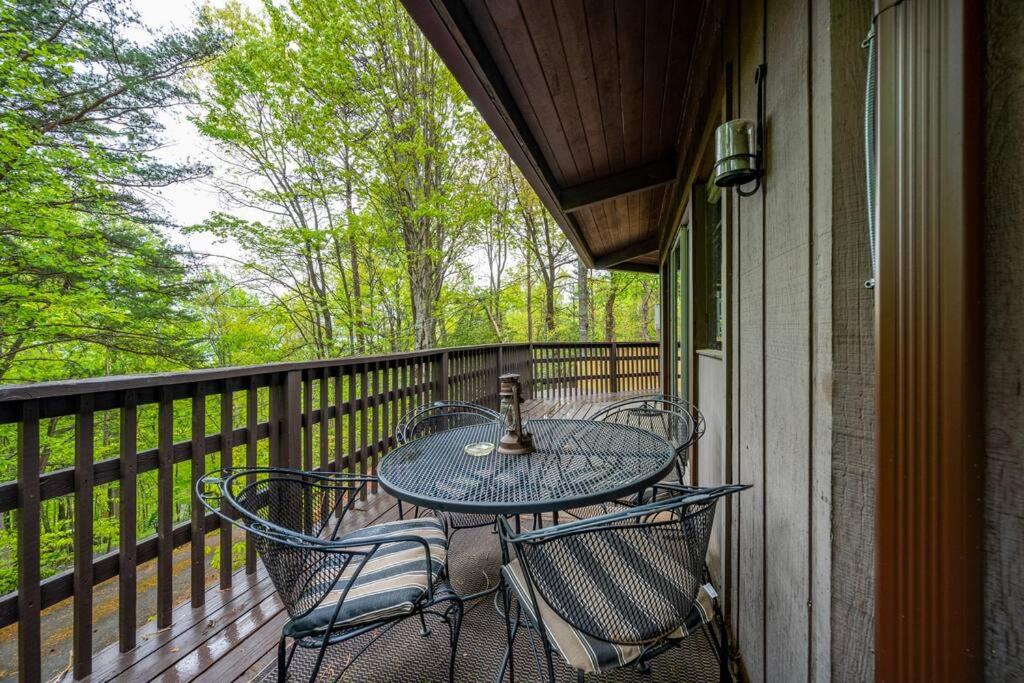 Unique Cabin Near Gatlinburg