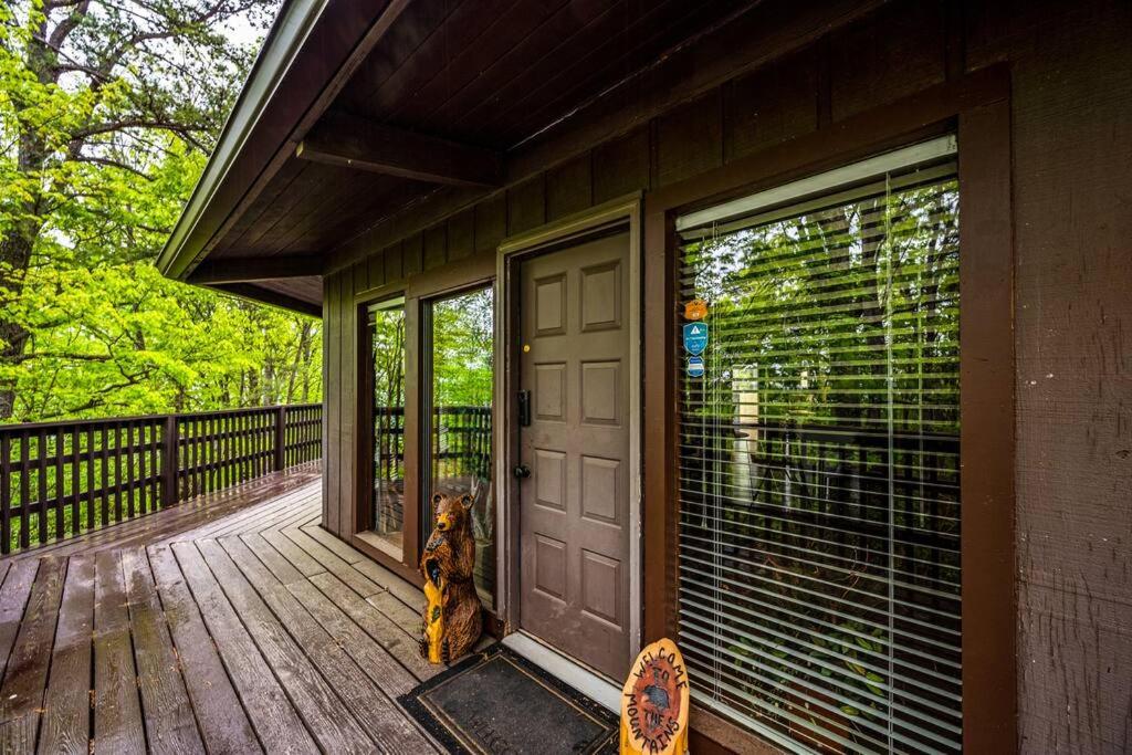 Unique Cabin Near Gatlinburg