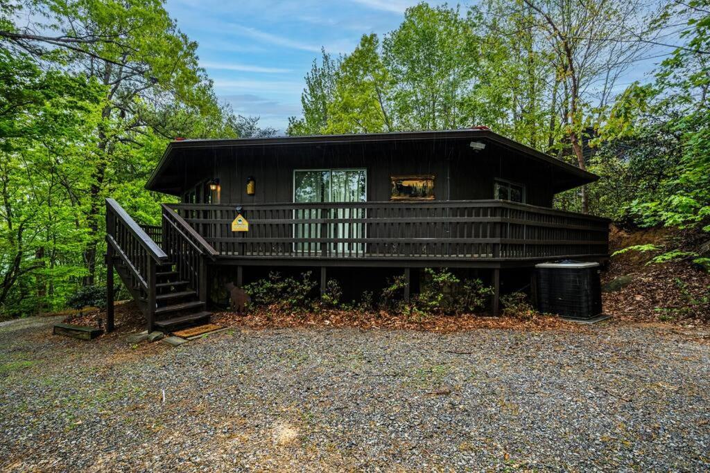Unique Cabin Near Gatlinburg
