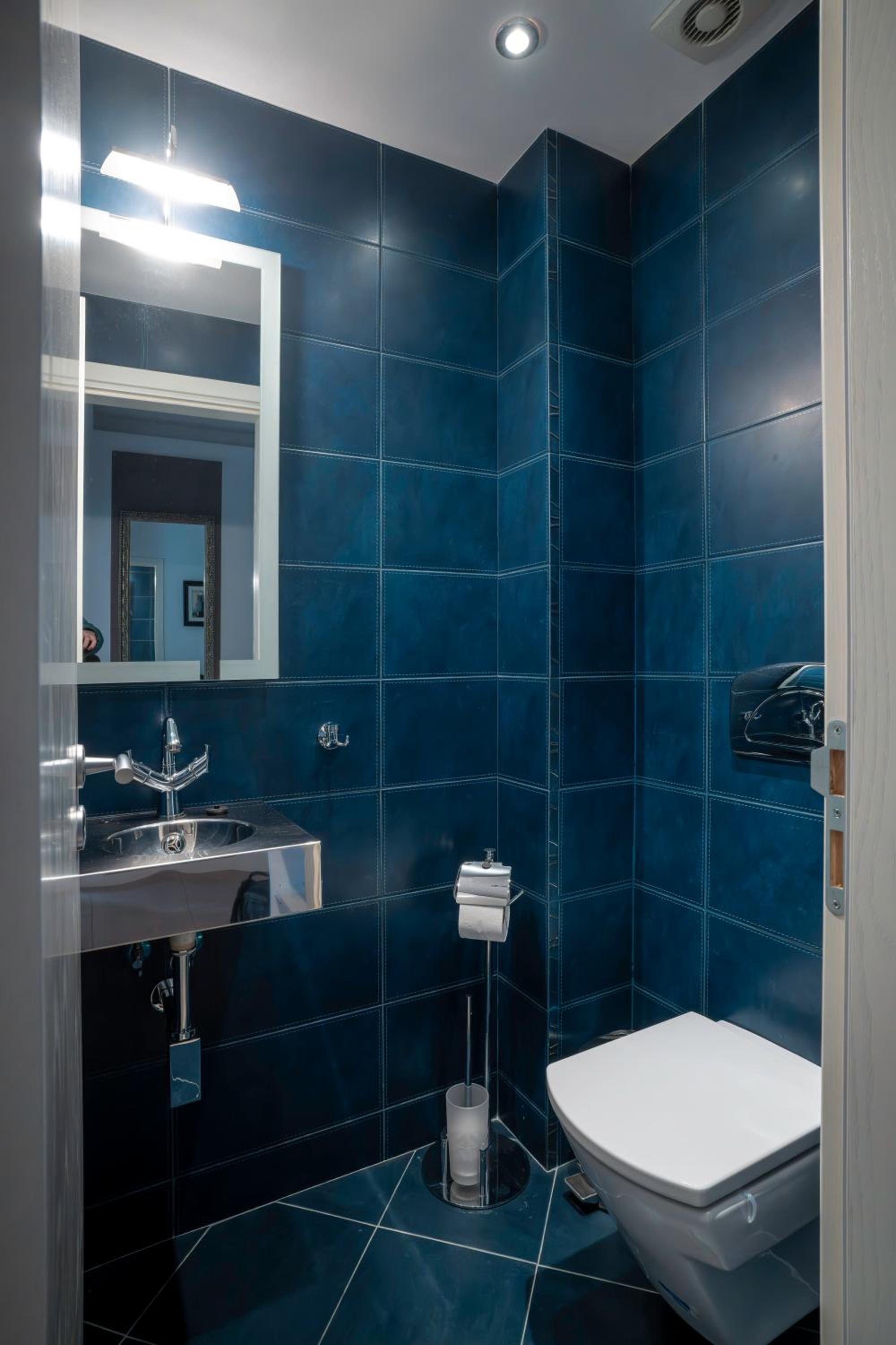 Central Luxurious 2 BD Flat near NDK