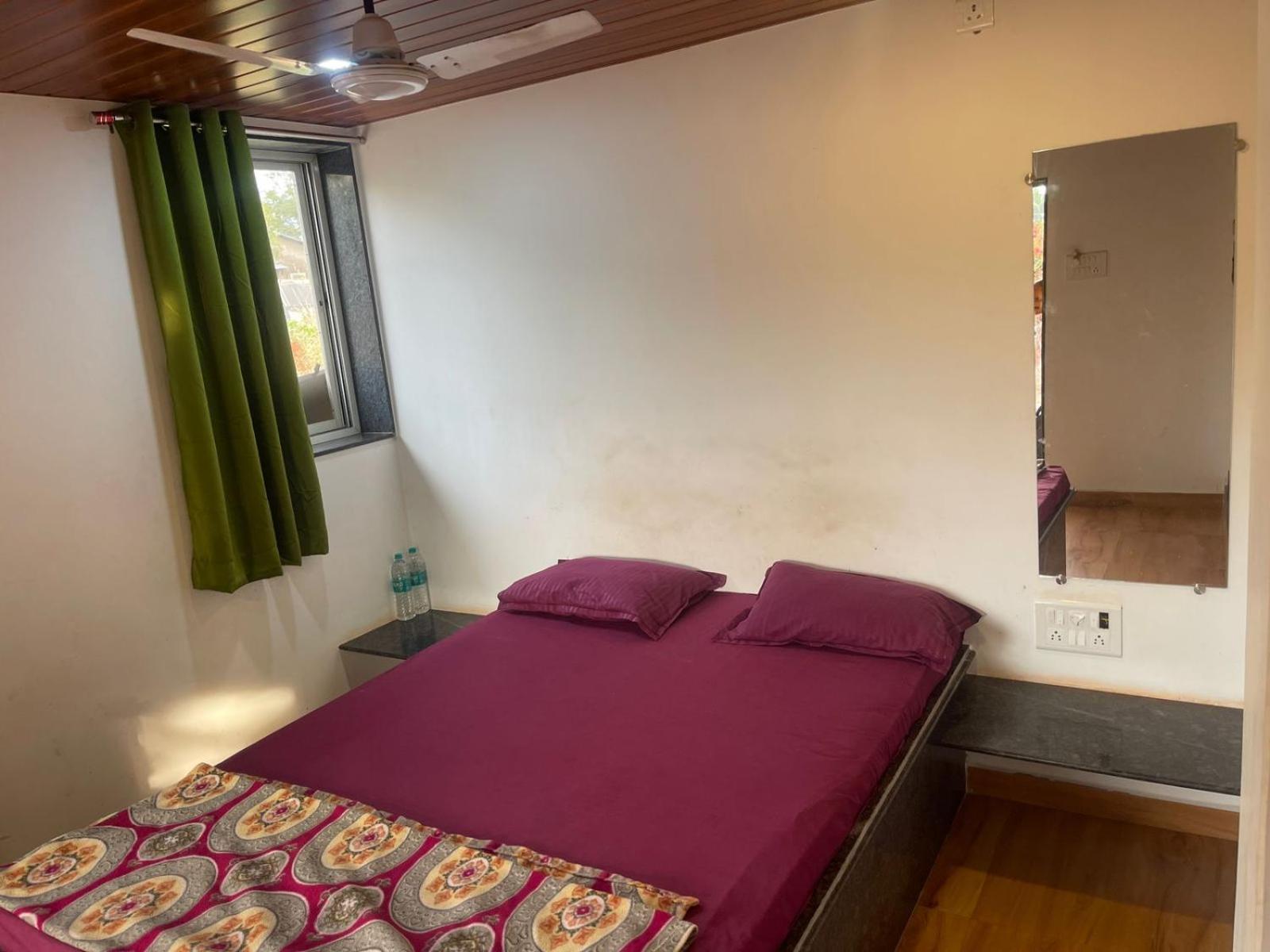 Hemprabha Bed & Breakfast, Ratnagiri view 5