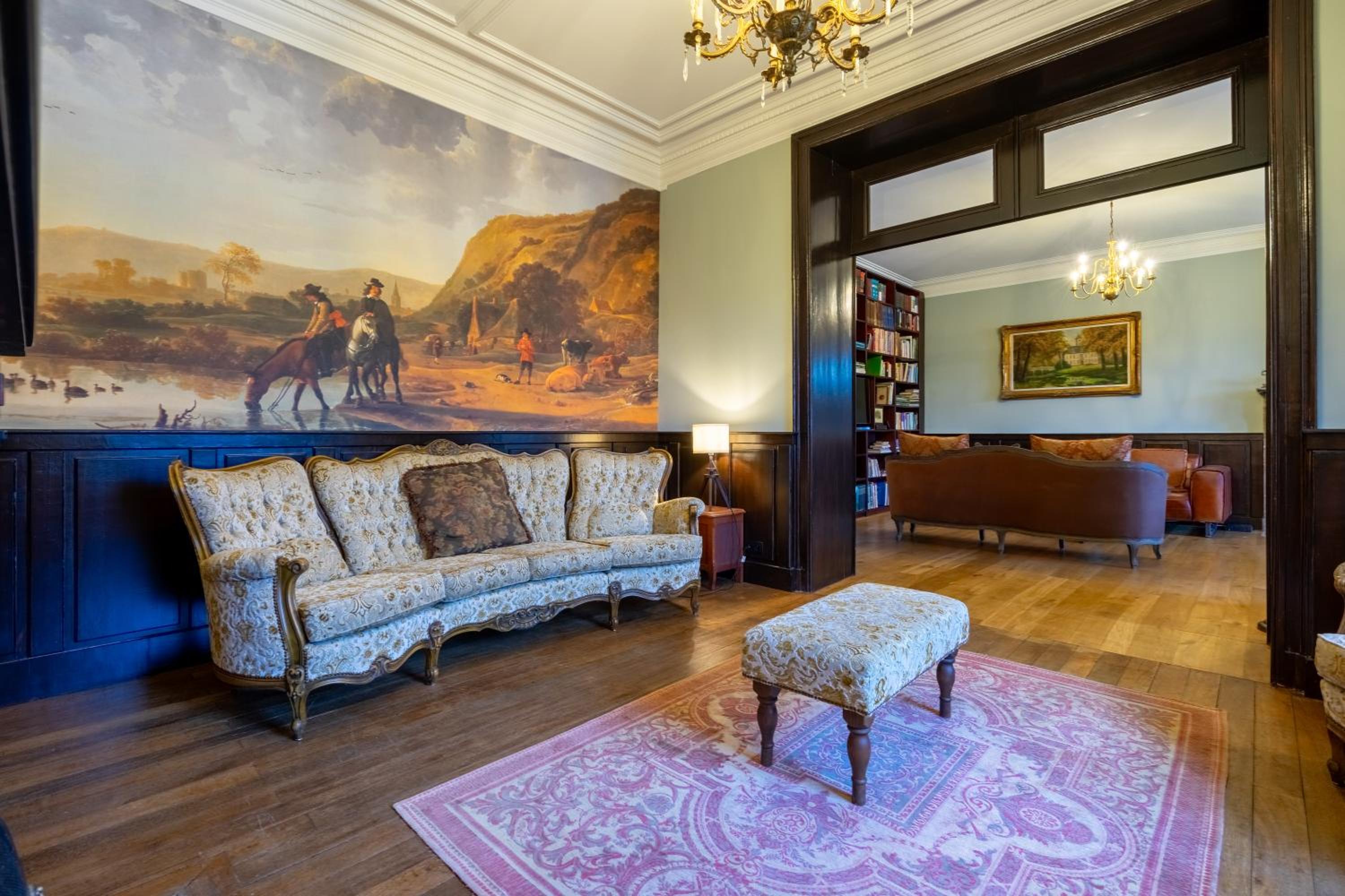 Château Constance, 19 personnes