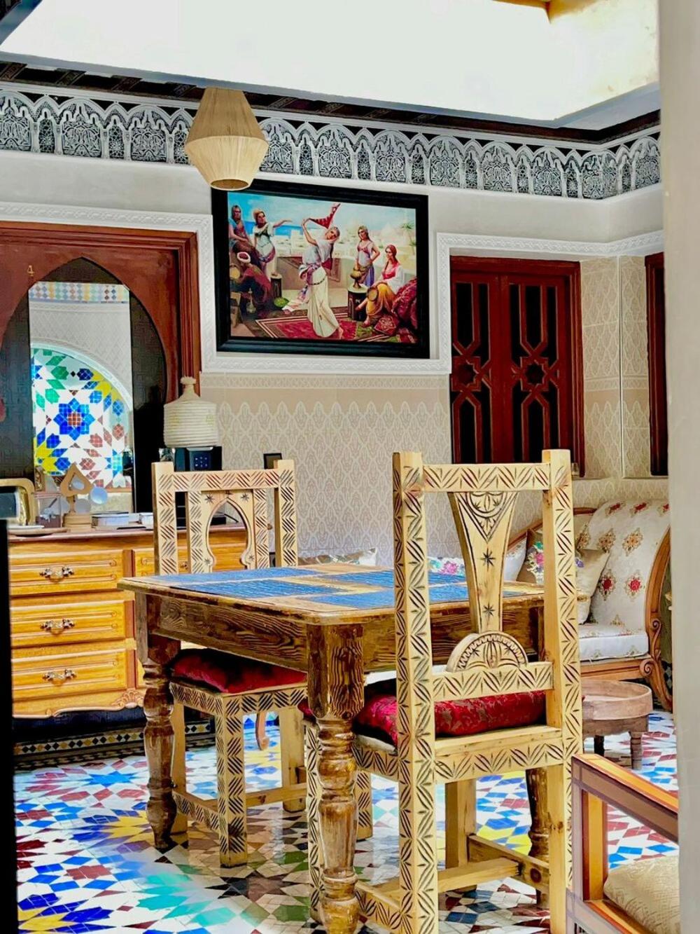 dining