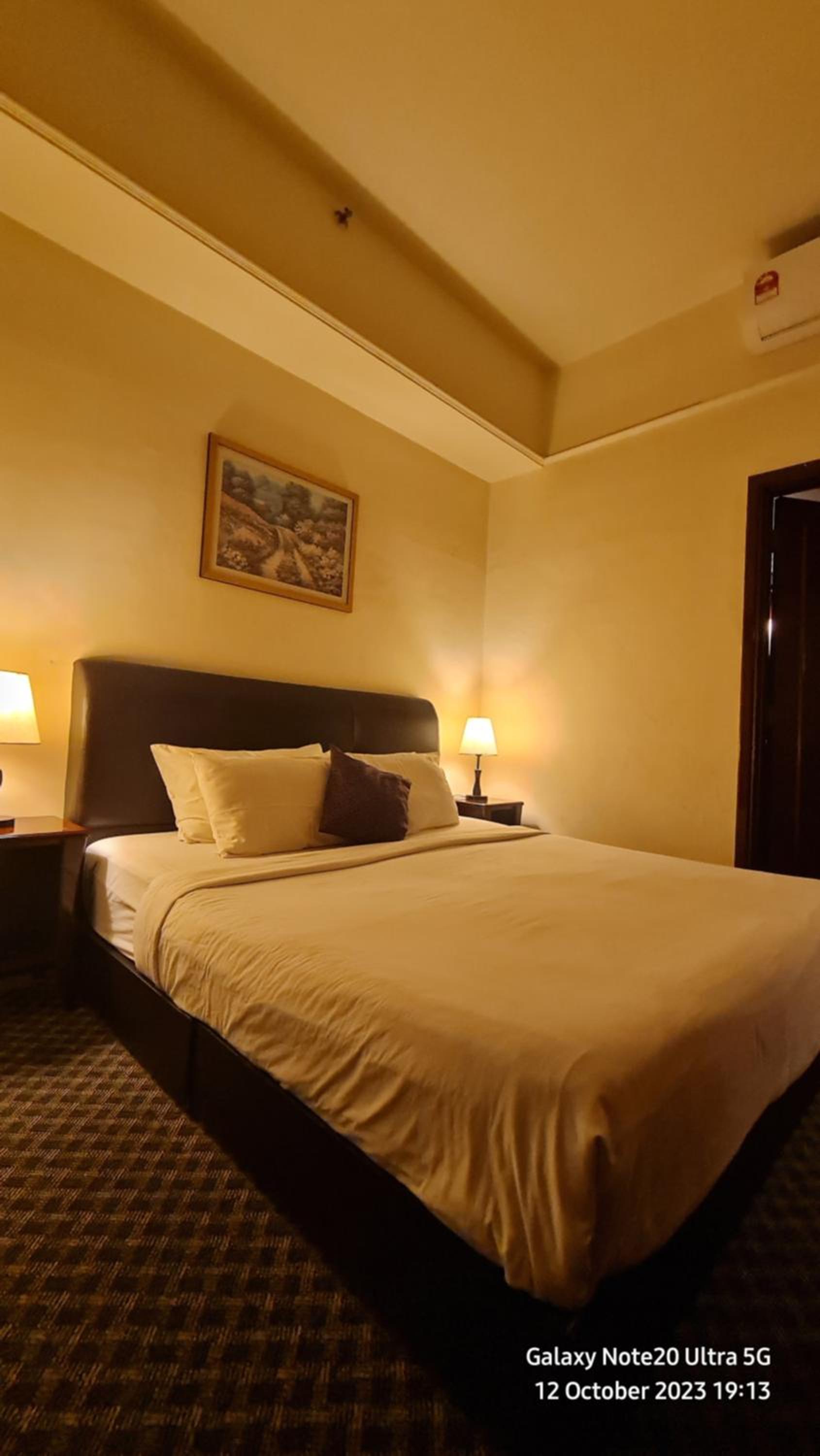 BLOSSOM SERVICE Suite