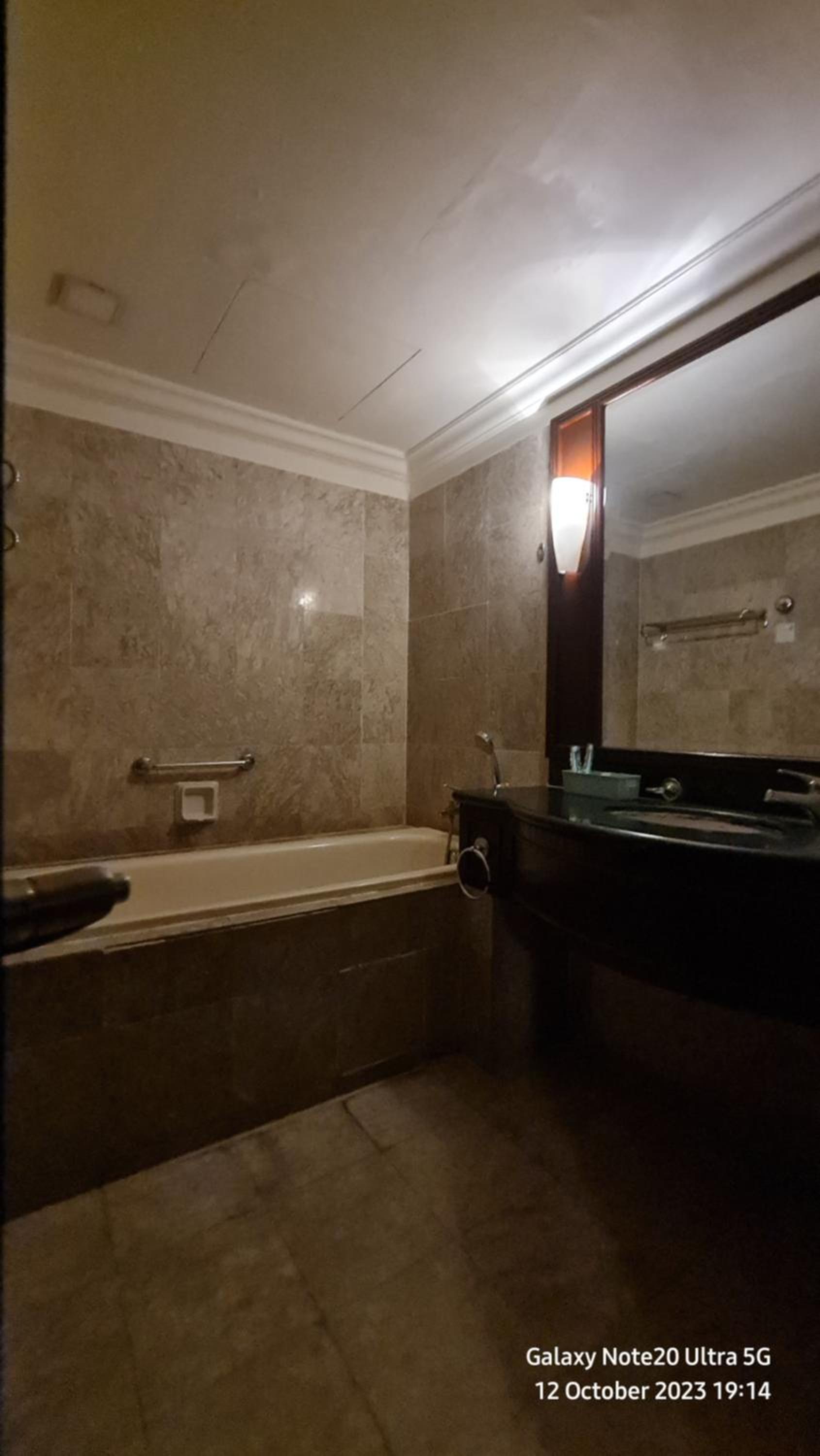 BLOSSOM SERVICE Suite