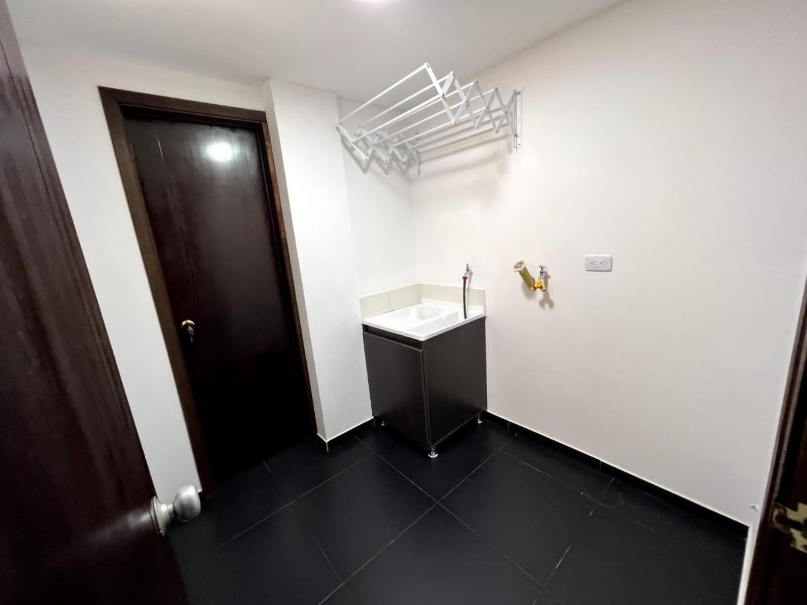 3 habitaciones 3baños, Apartamento Frente a la Javeriana