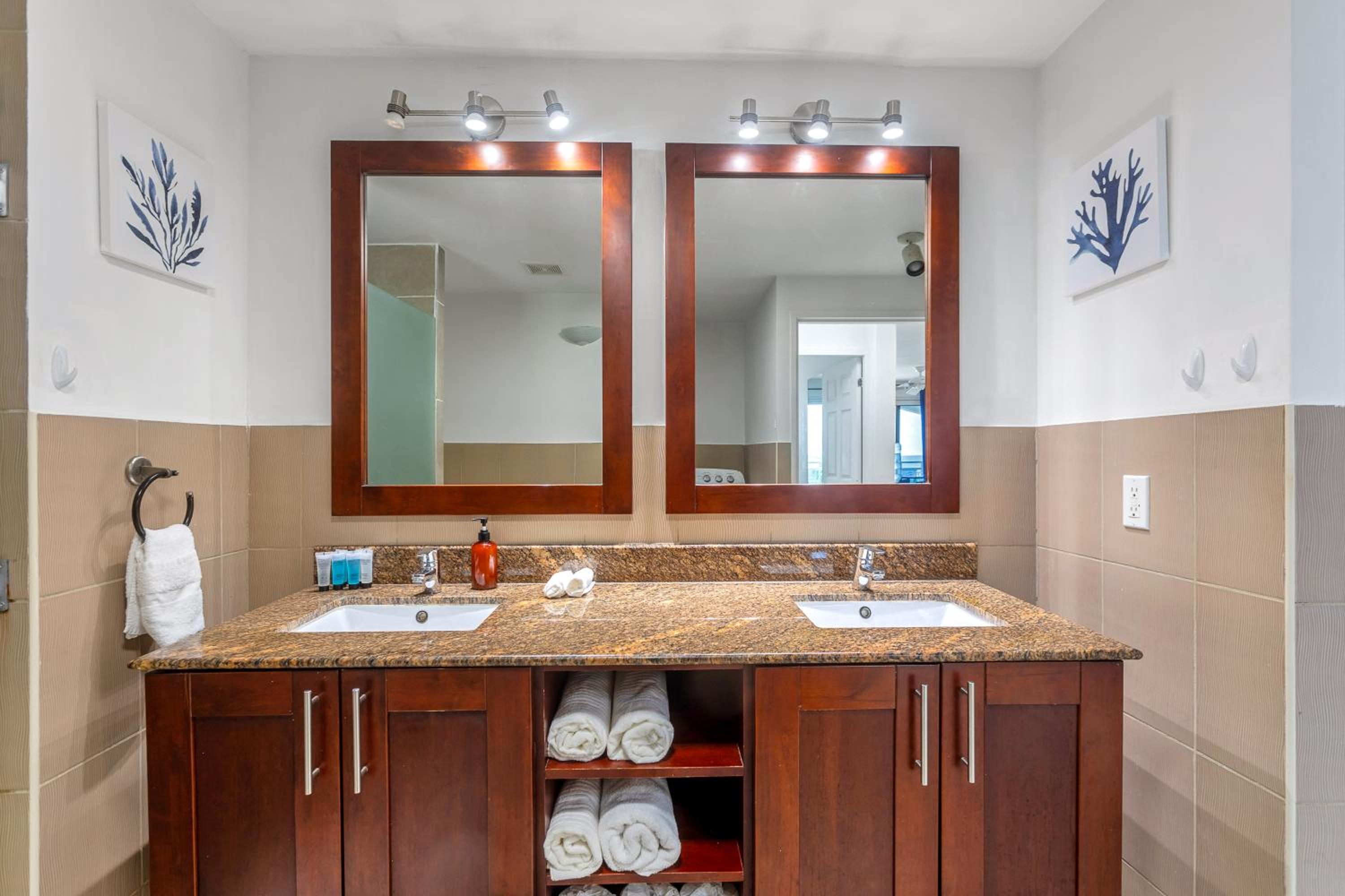 Maho Beach Elegant 1-BR Ocean View
