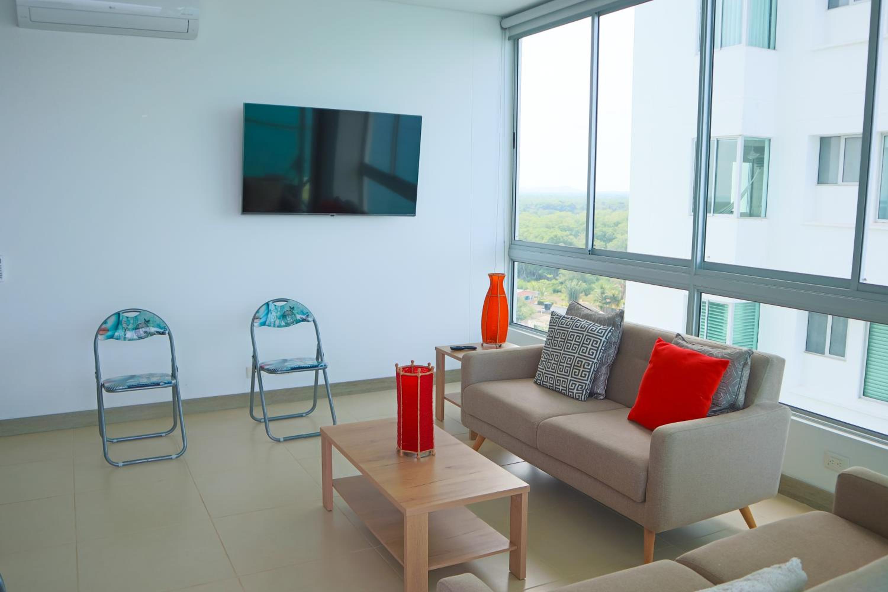 Hermoso Apartamento Frente al Mar 4 Habitaciones PAZ384