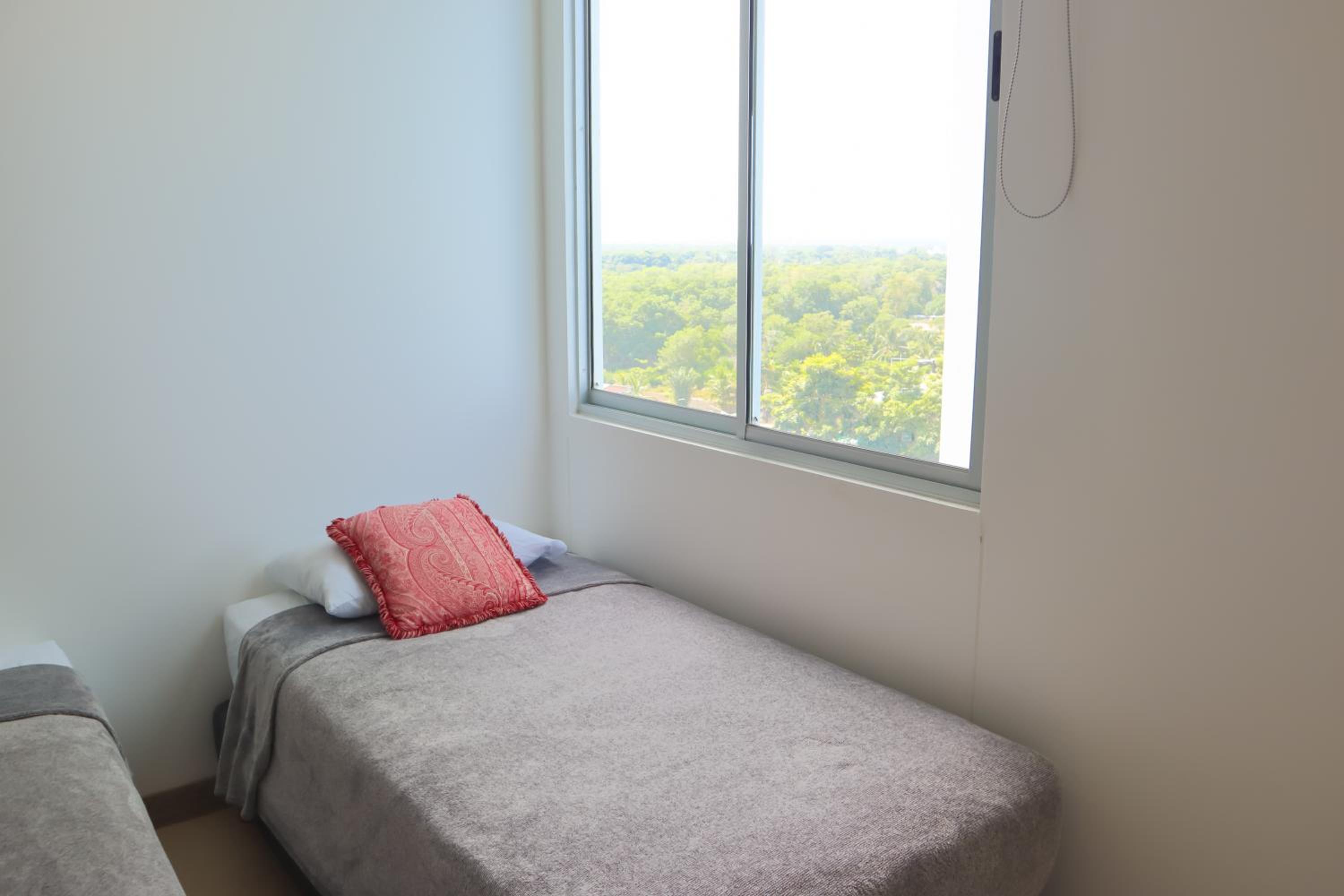 Hermoso Apartamento Frente al Mar 4 Habitaciones PAZ384