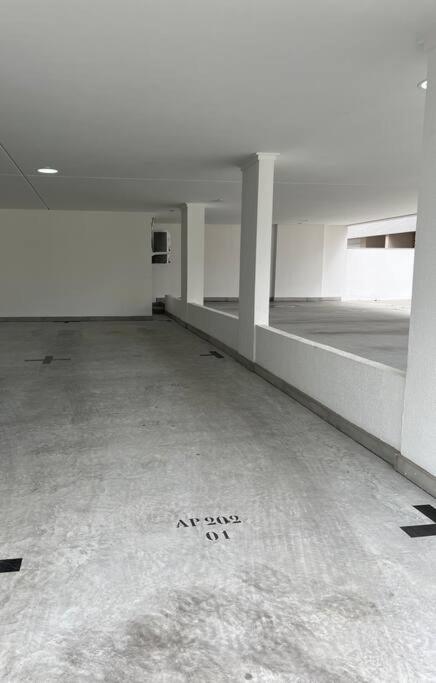 Ap em condomínio com piscina!Diferenciado!