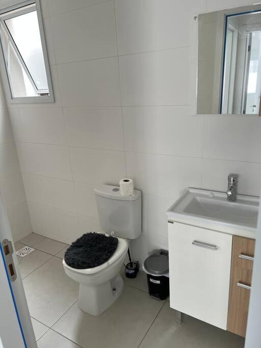 Ap em condomínio com piscina!Diferenciado!