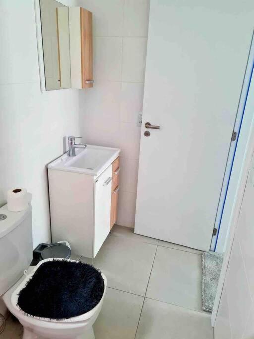 Ap em condomínio com piscina!Diferenciado!