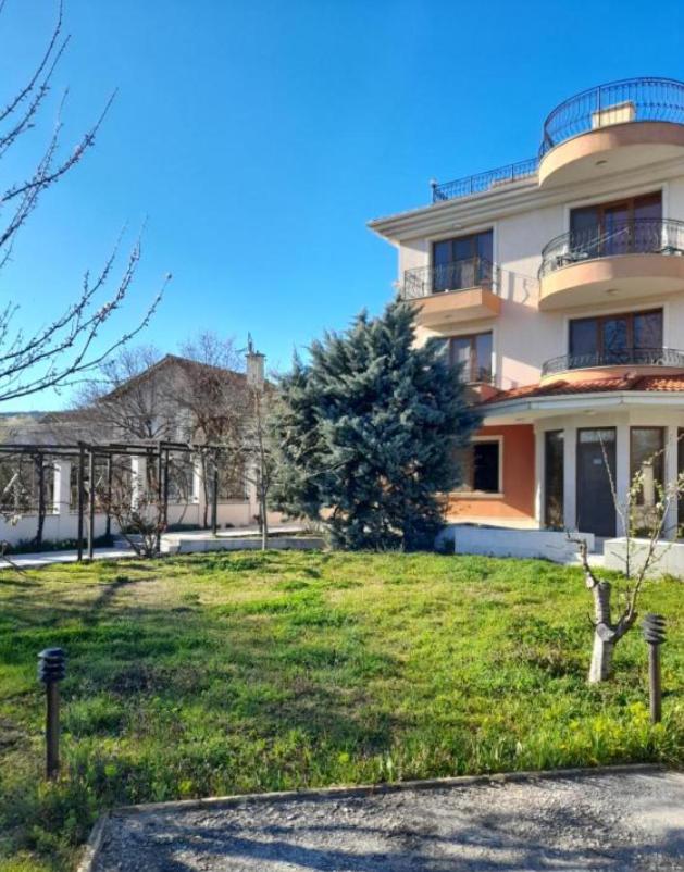 Villa B&B