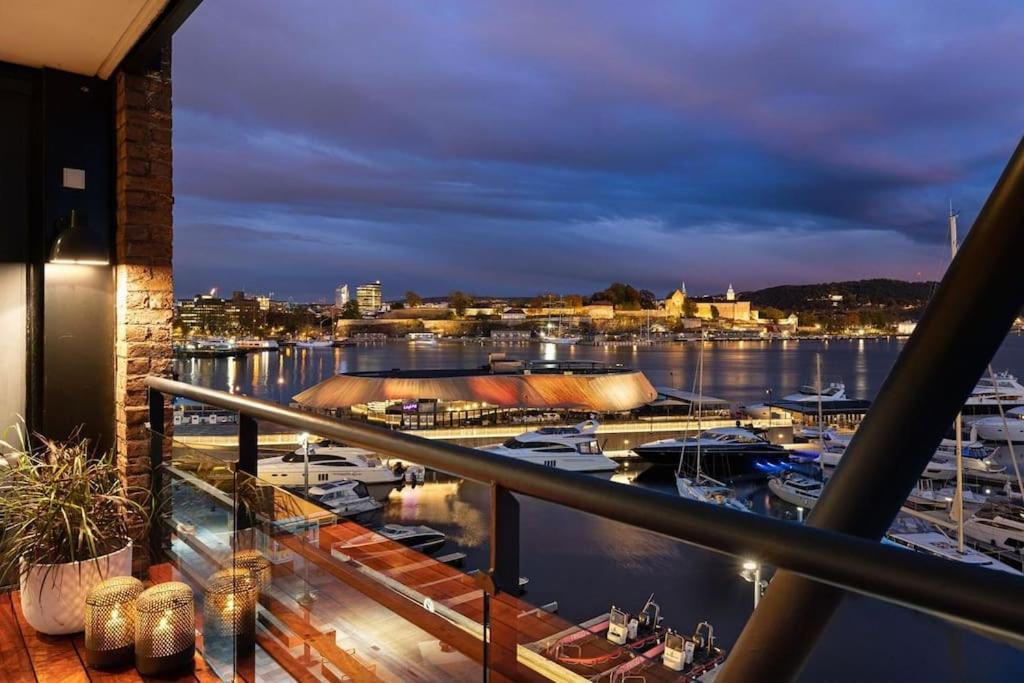 Large 41 millions kr Apartment - seaview in center view 2