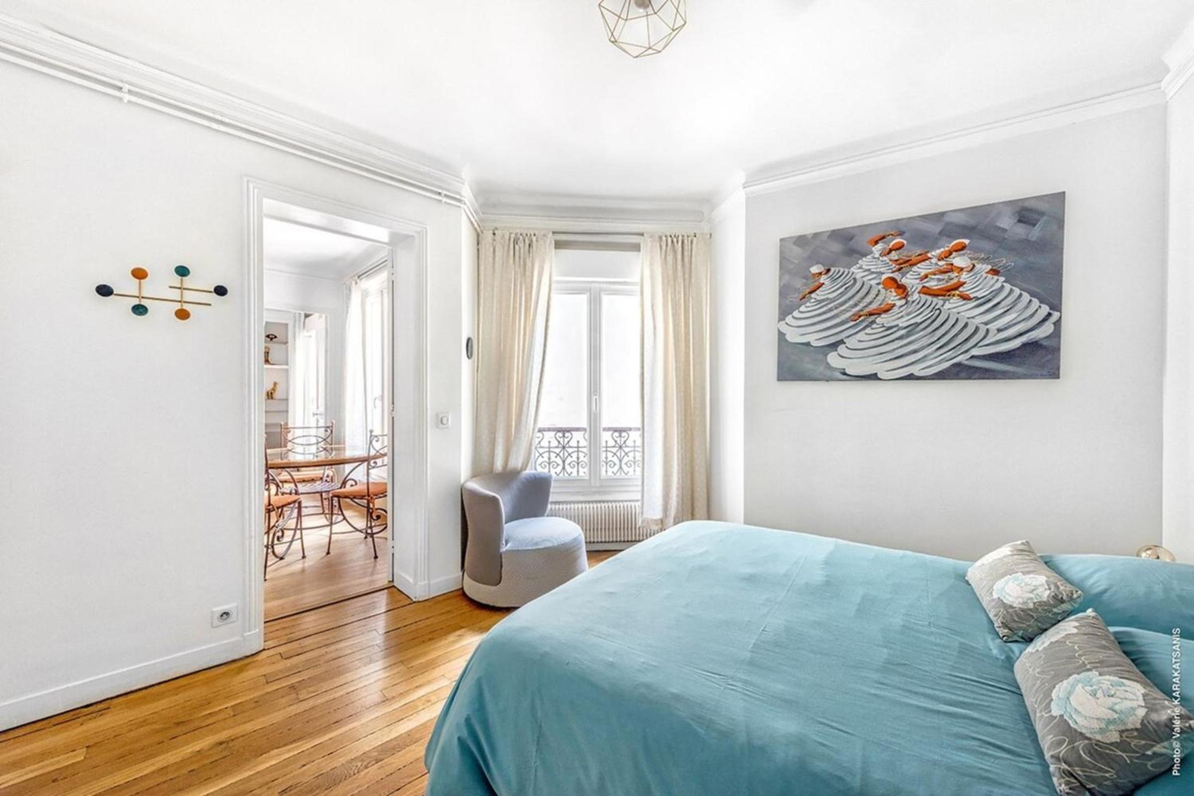 Montmartre - Lamarck - Caulaincourt 2bdr by B'Your Home