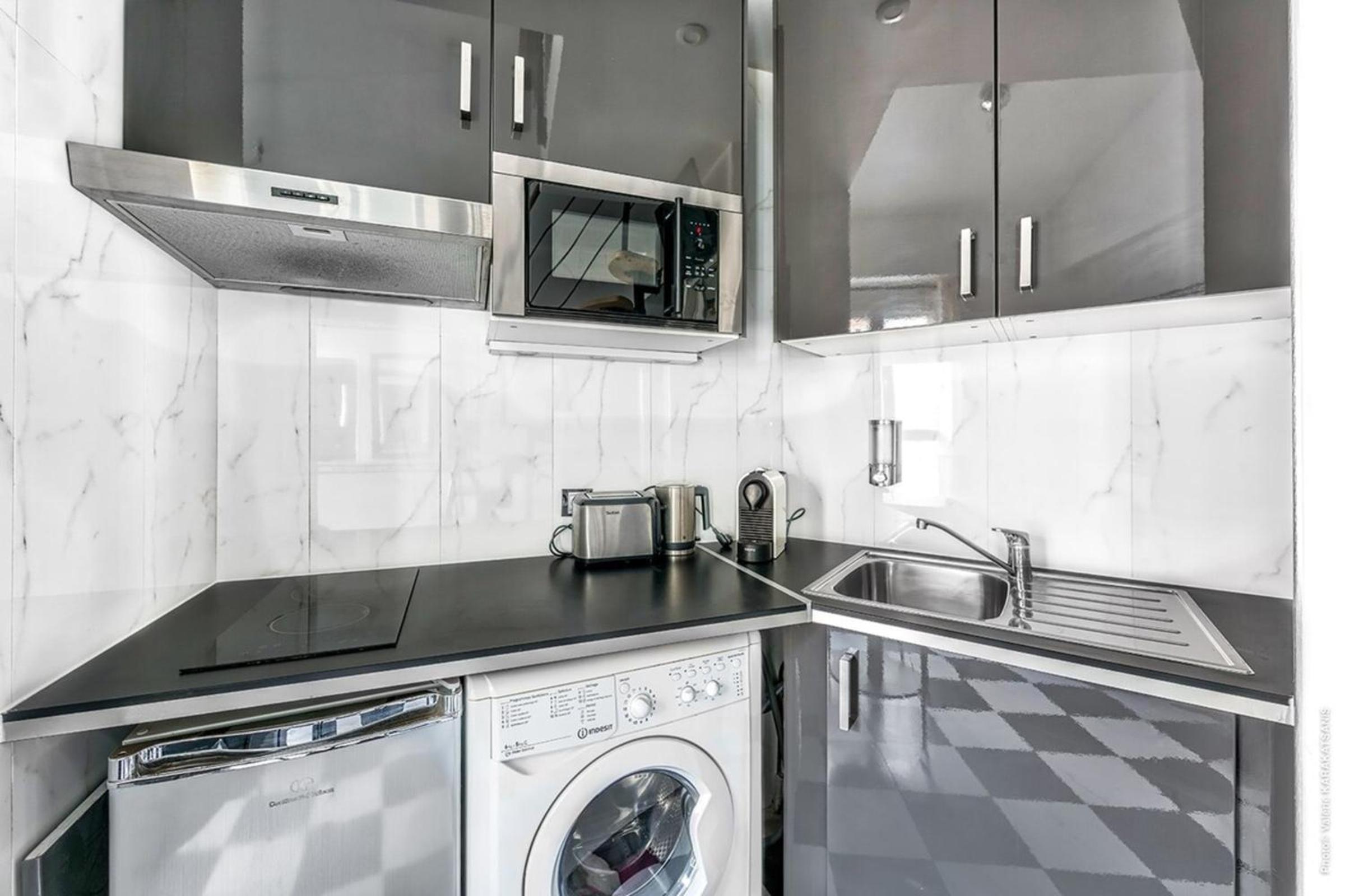 Studio Colisee - Champs Elysees by B'Your Home