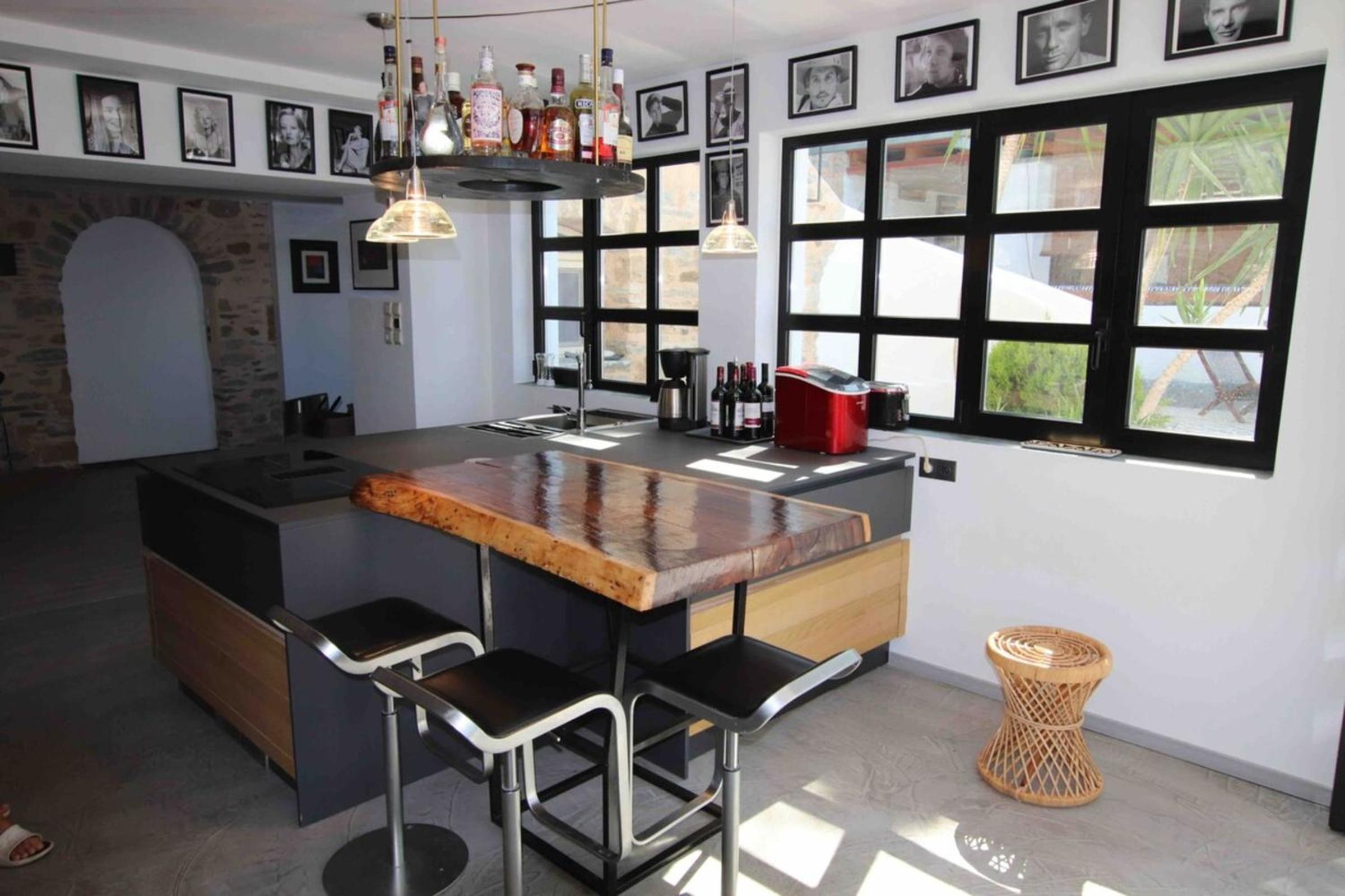 Villa Mahe Tennis Karystos island EVIA - B'Your Home
