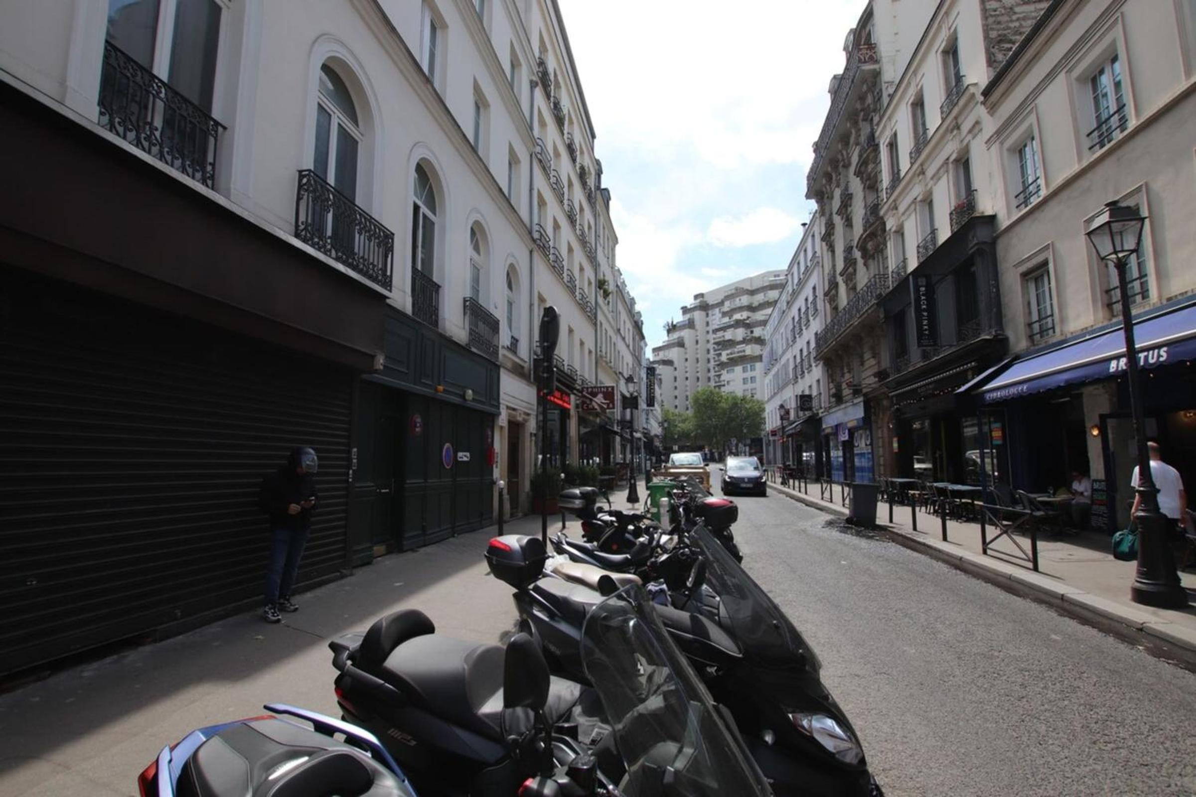 Montparnasse - La Gaïté 1bdr - B'Your Home