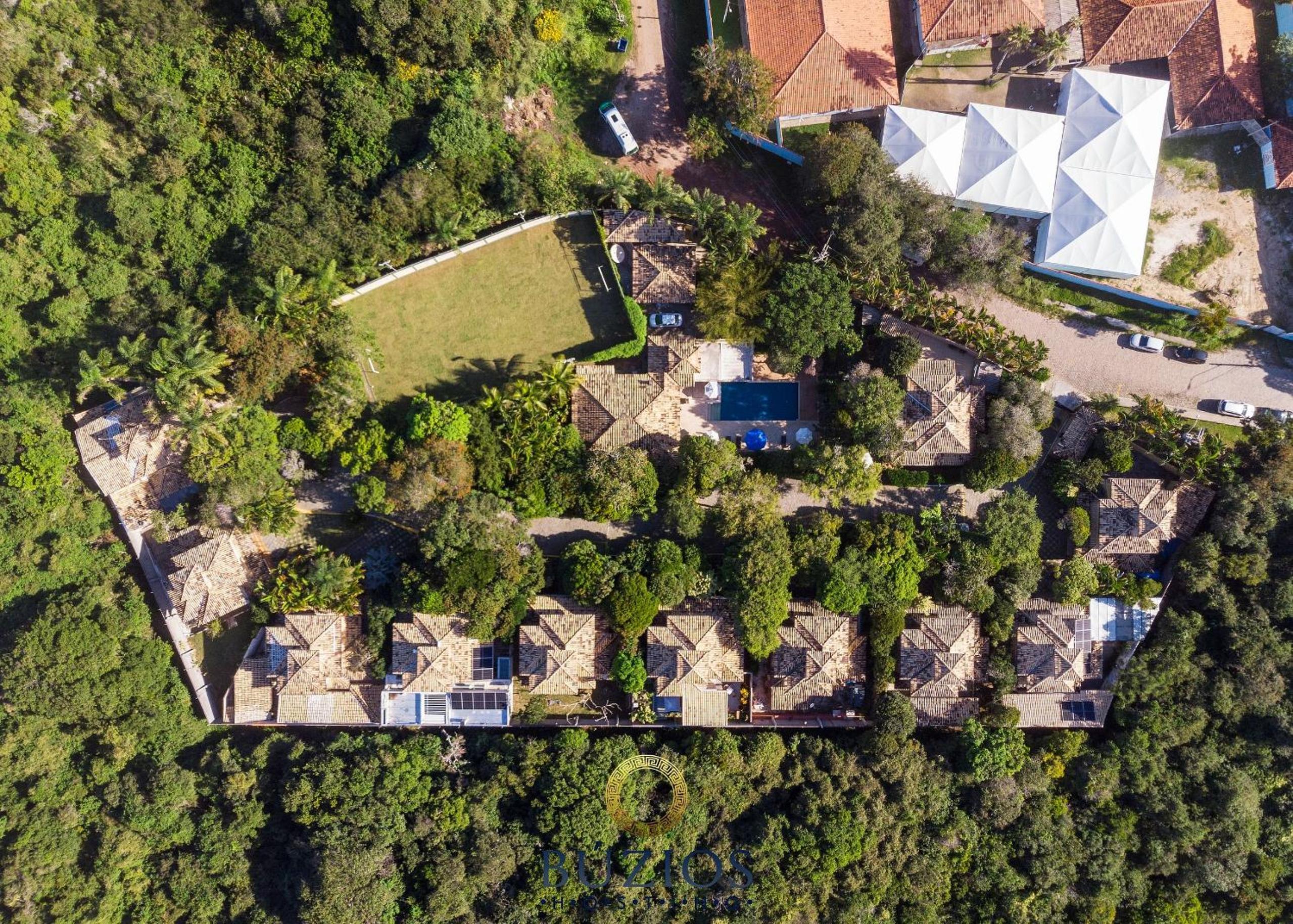 BZ62 Center! Large house, 5 suites and gourmet area