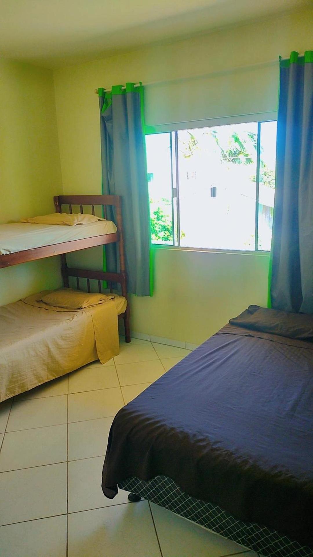 Amplo Apartamento na Pinheira