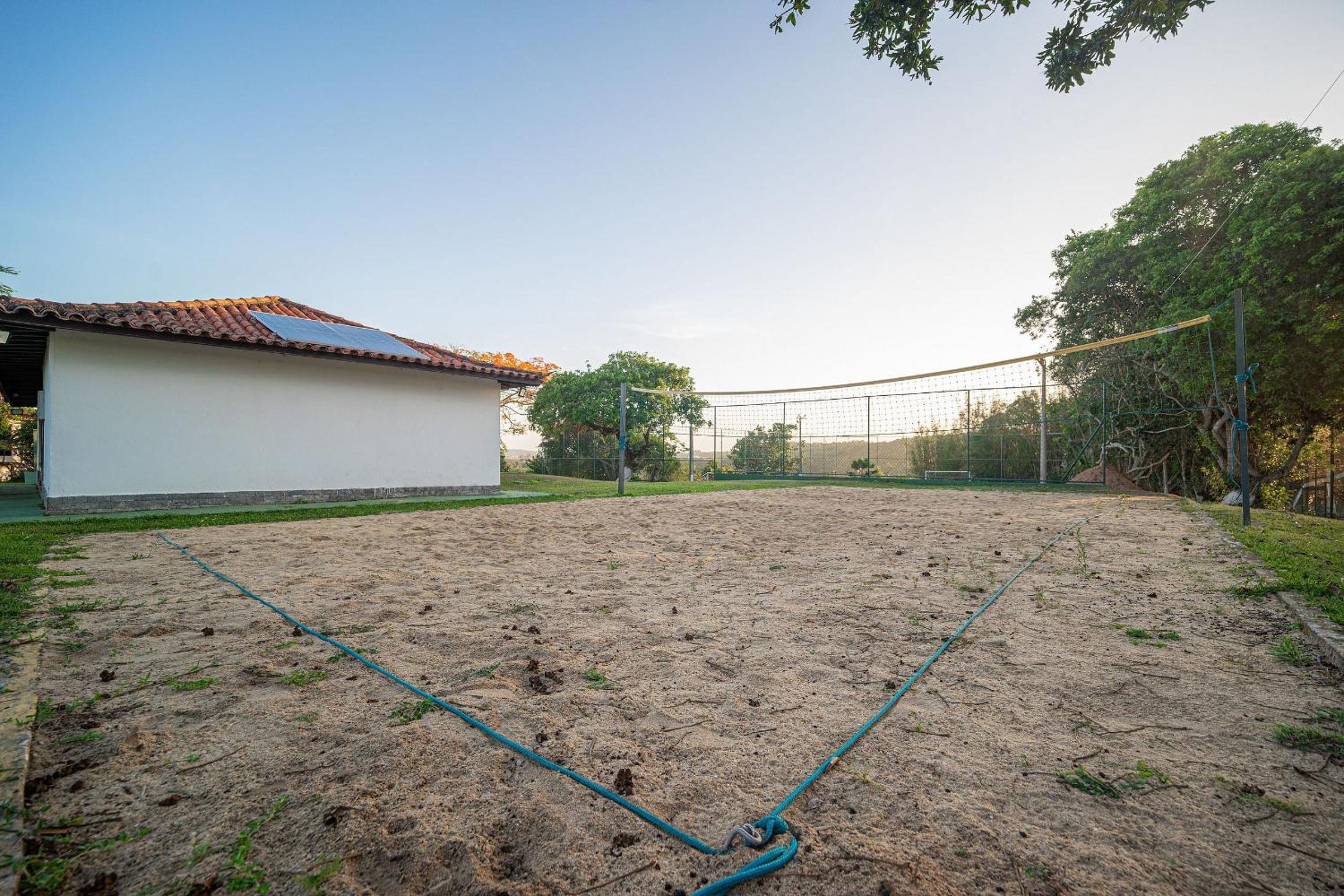 Bz60 House in a condominium right on the sand