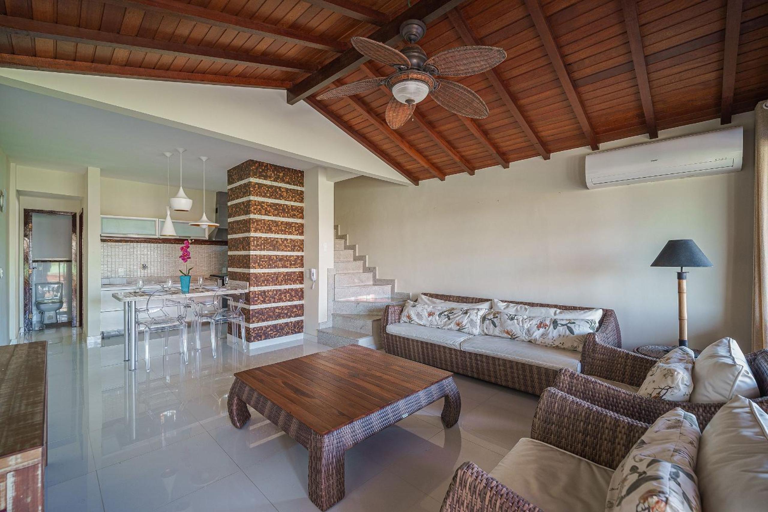 Bz60 House in a condominium right on the sand
