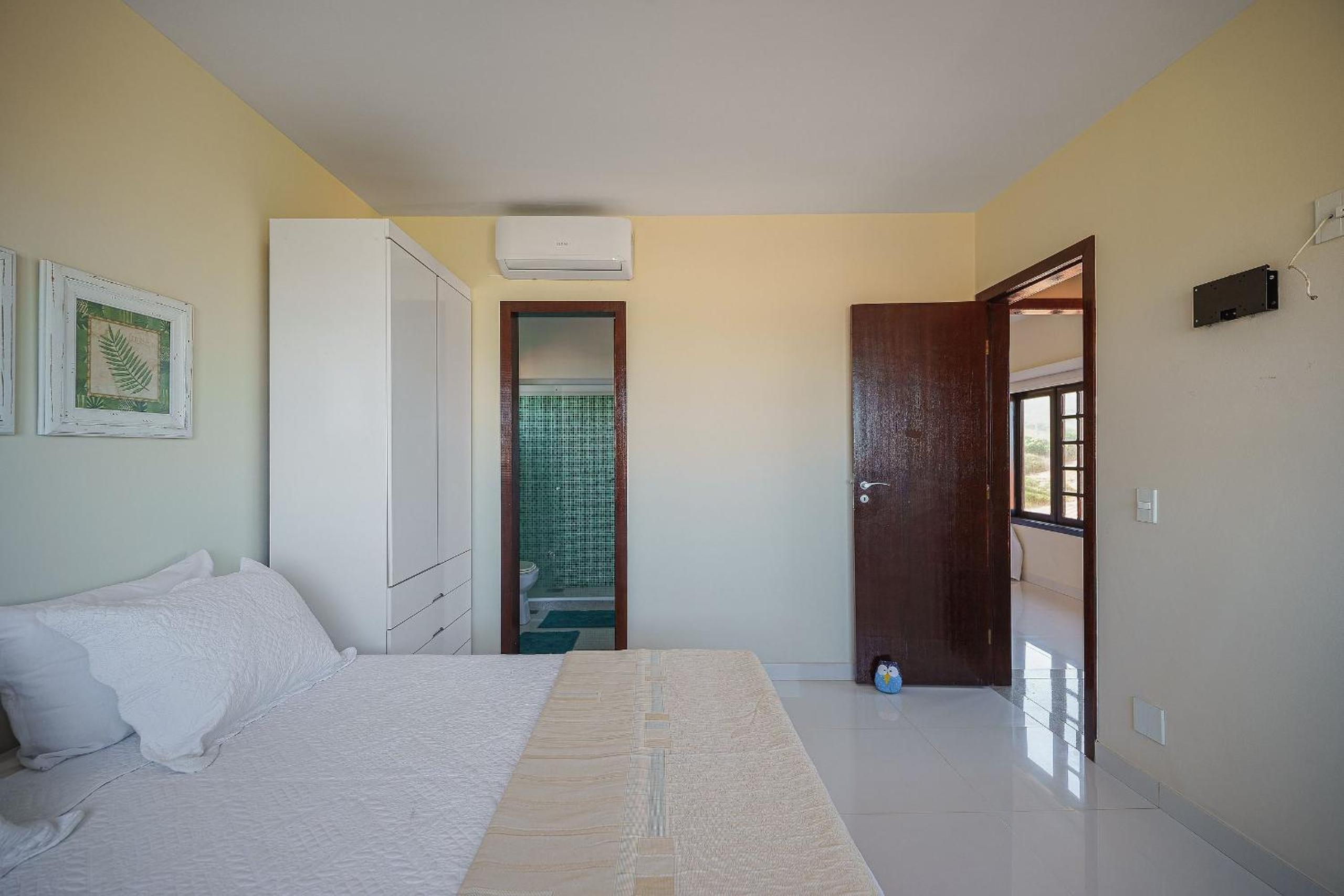 Bz60 House in a condominium right on the sand