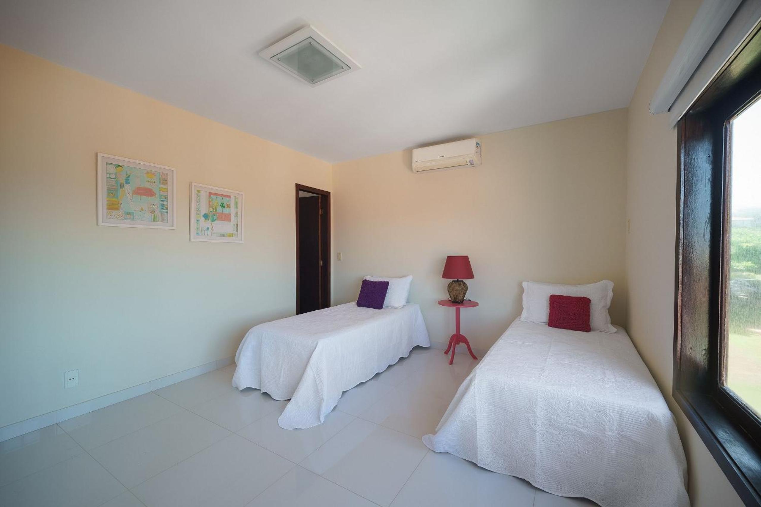 Bz60 House in a condominium right on the sand