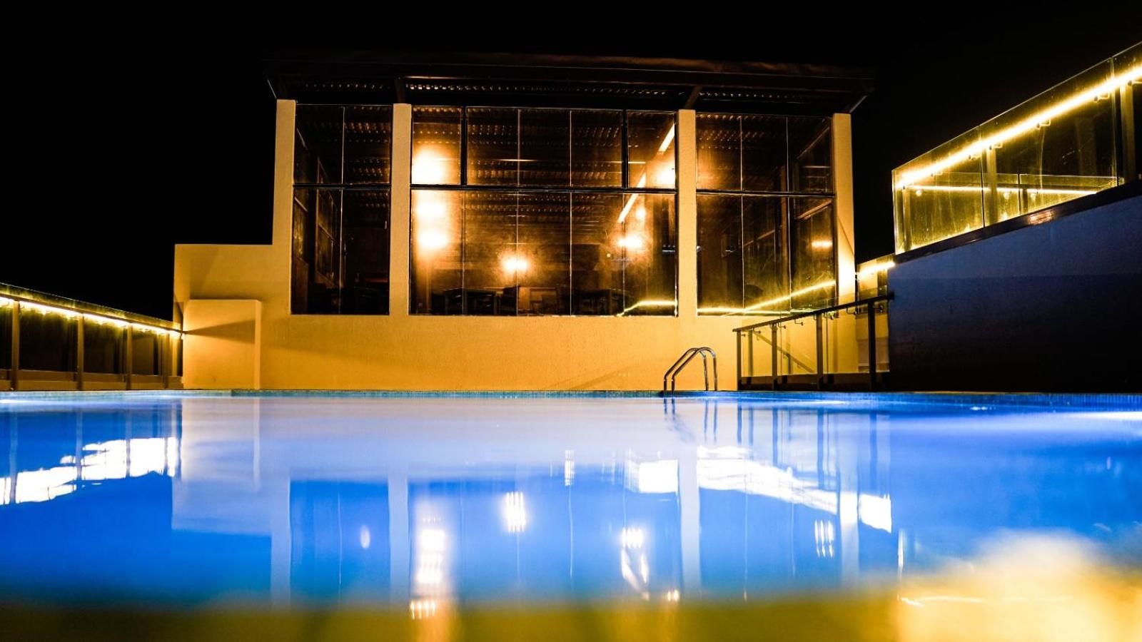 Ocean Breeze Hotel Residencies Luxury Studio Apartment - Negombo view 2