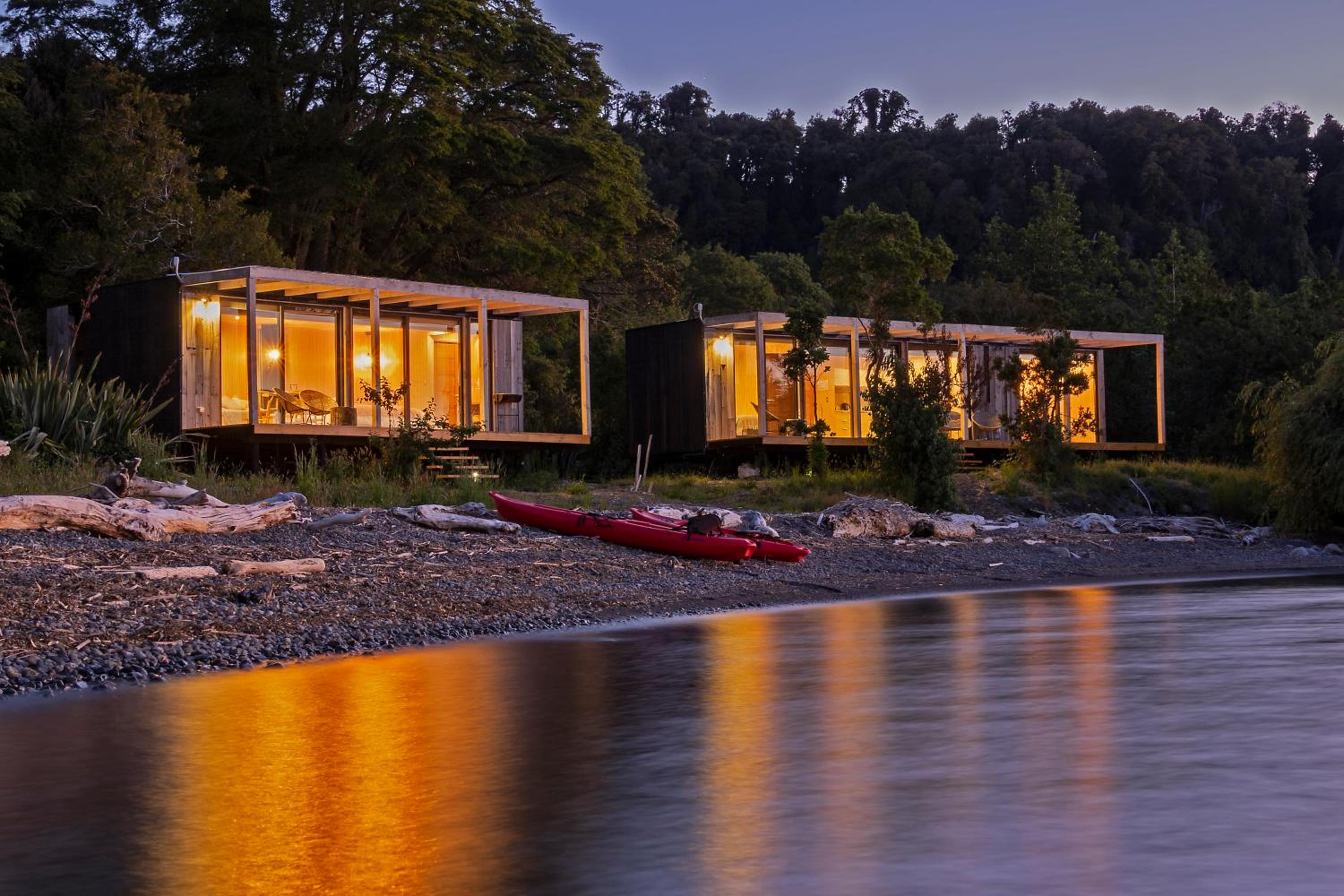Hotel OUTSCAPE l Cabañas Lago Puyehue - Image 1