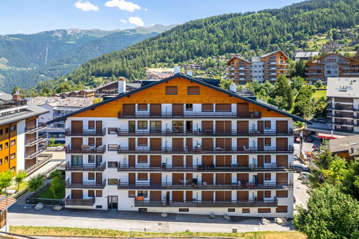 Les Platanes I1 - 6 pers - centre station