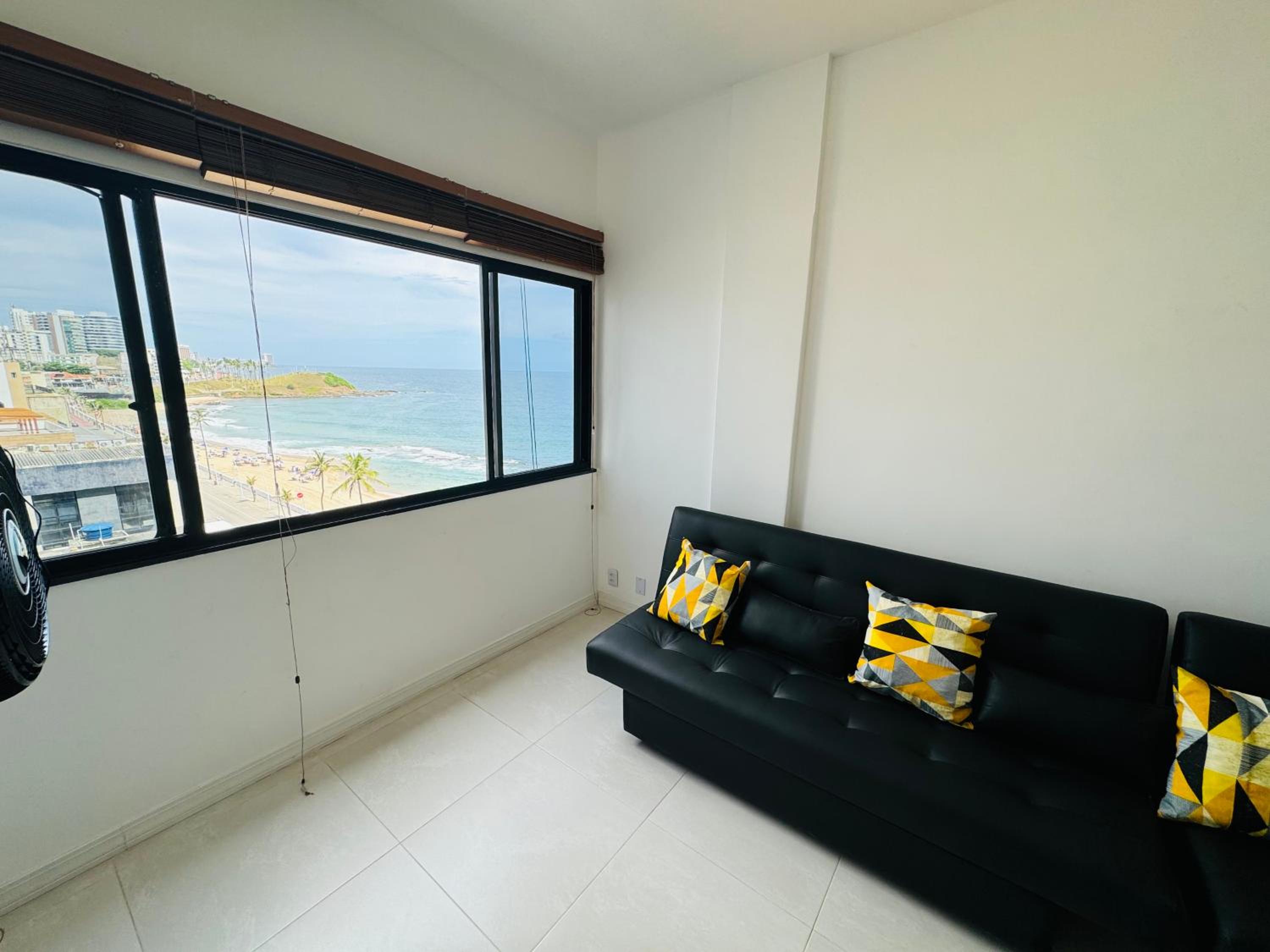 Belíssimo apartamento vista mar na Barra. Diretamente no circuito do Carnaval - Em frente a praia