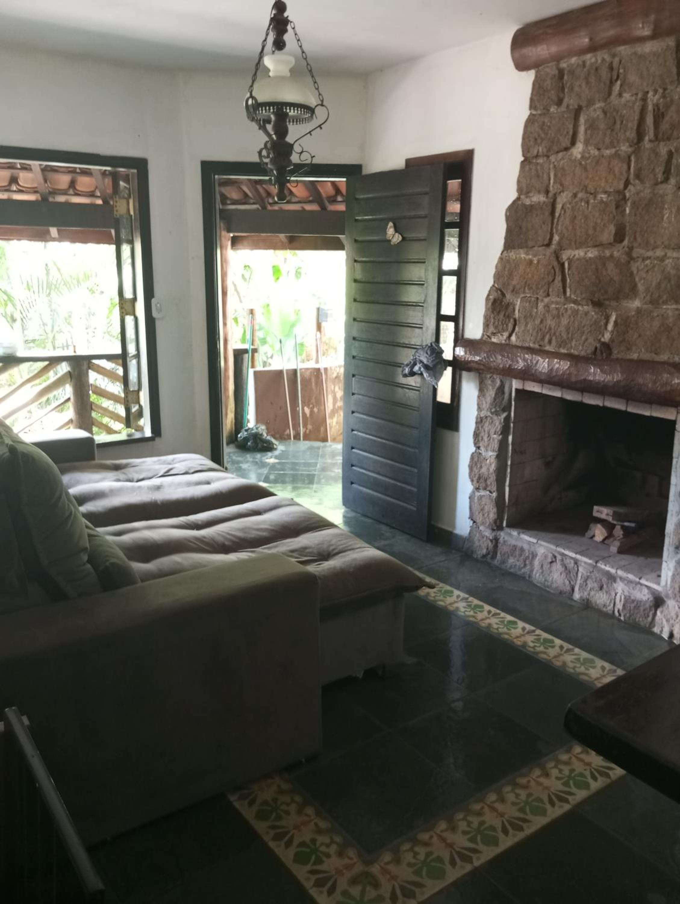 Casa no centro de Caraguatatuba próx da praia